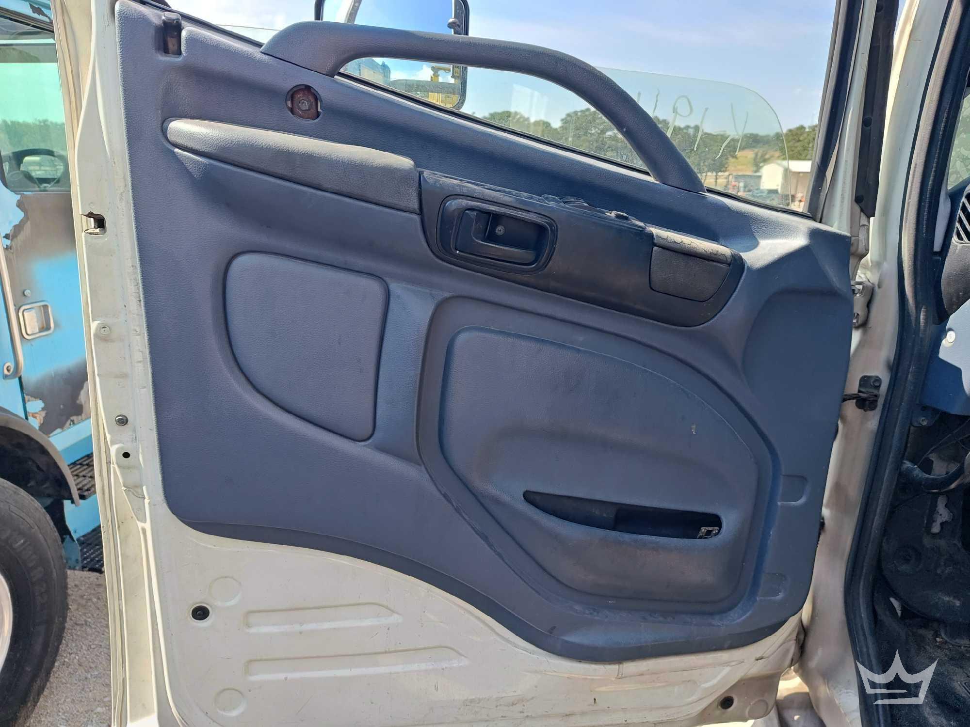 2008 Hino 268