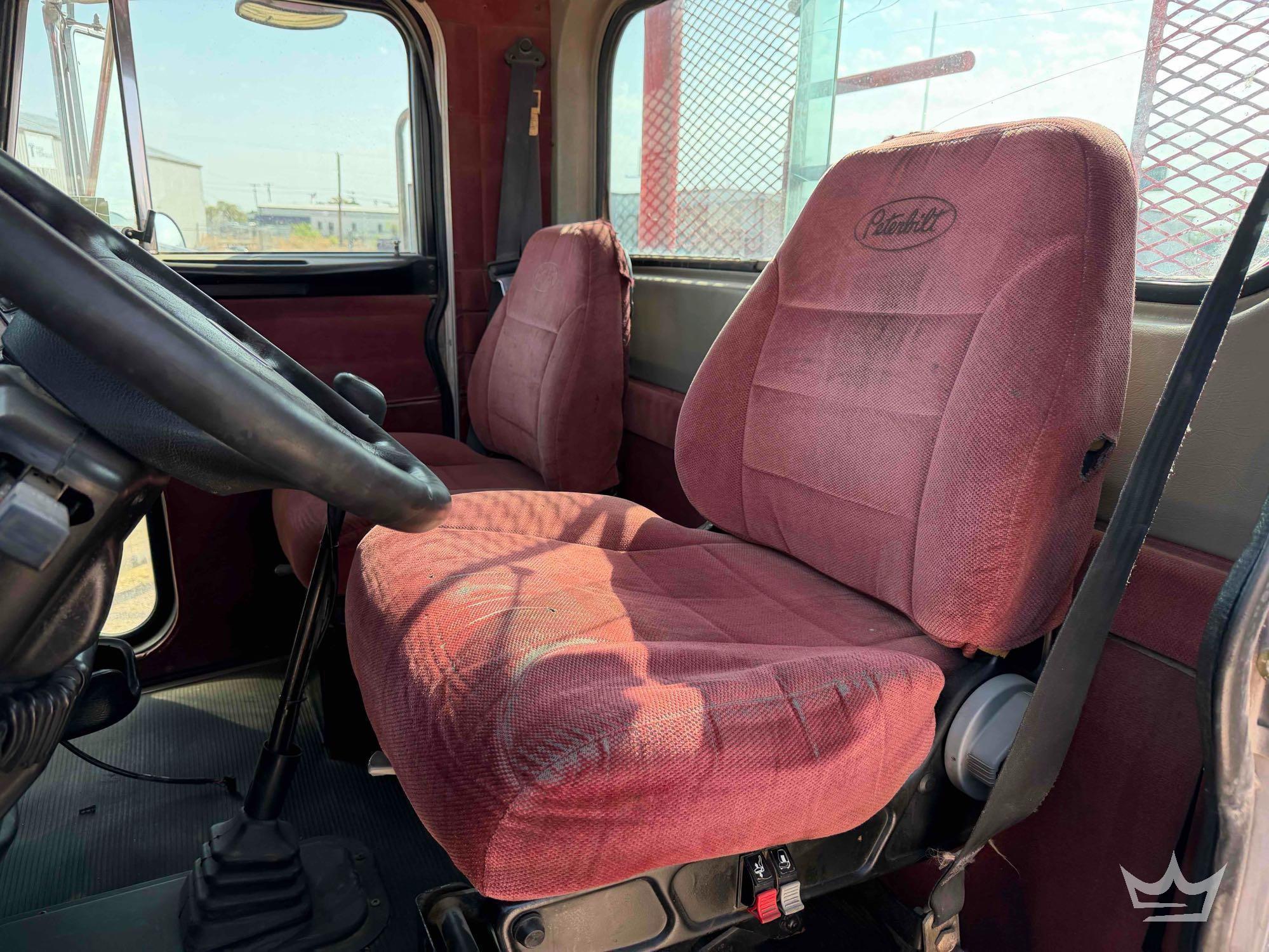 2004 Peterbilt 379