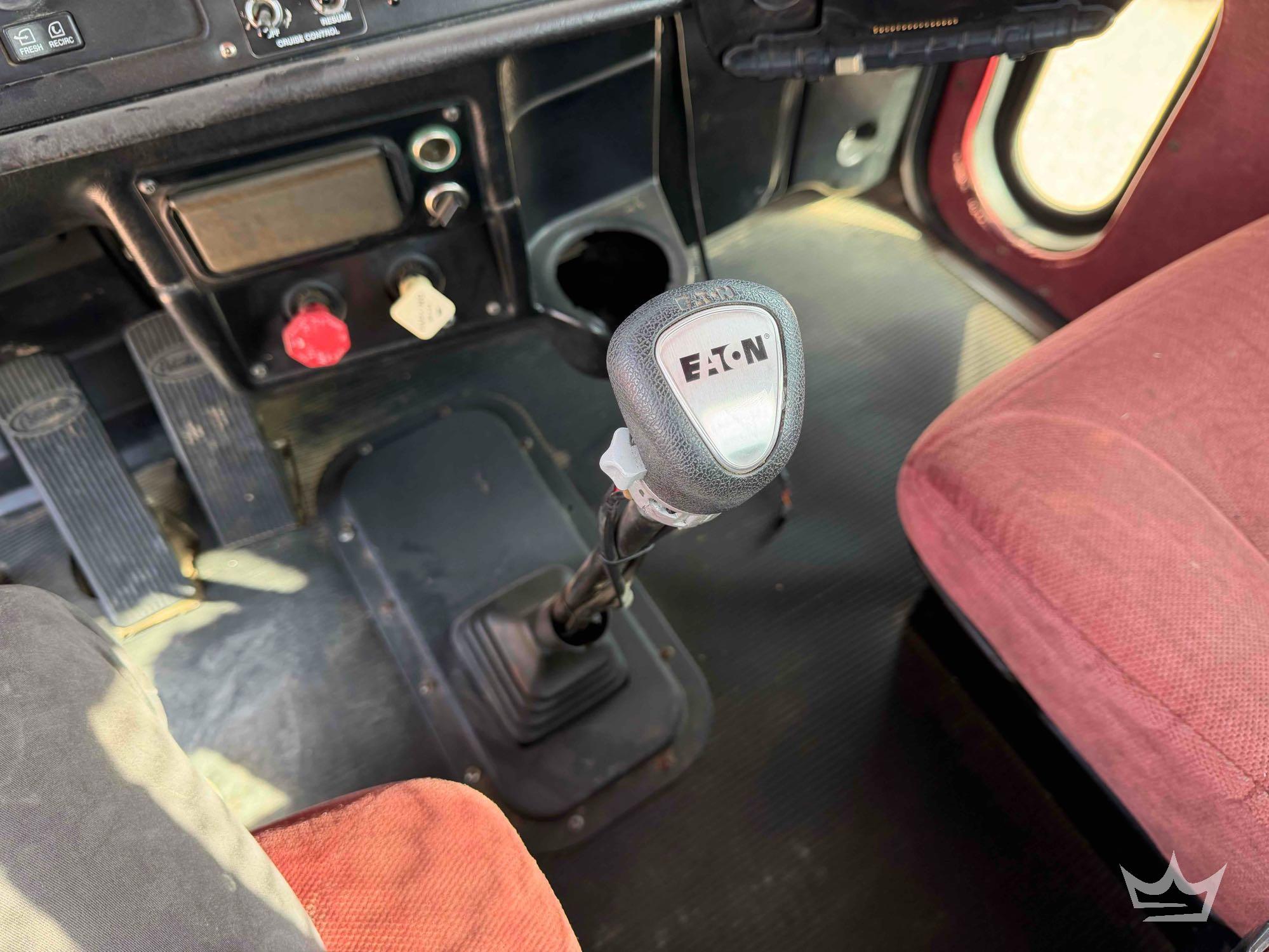 2004 Peterbilt 379