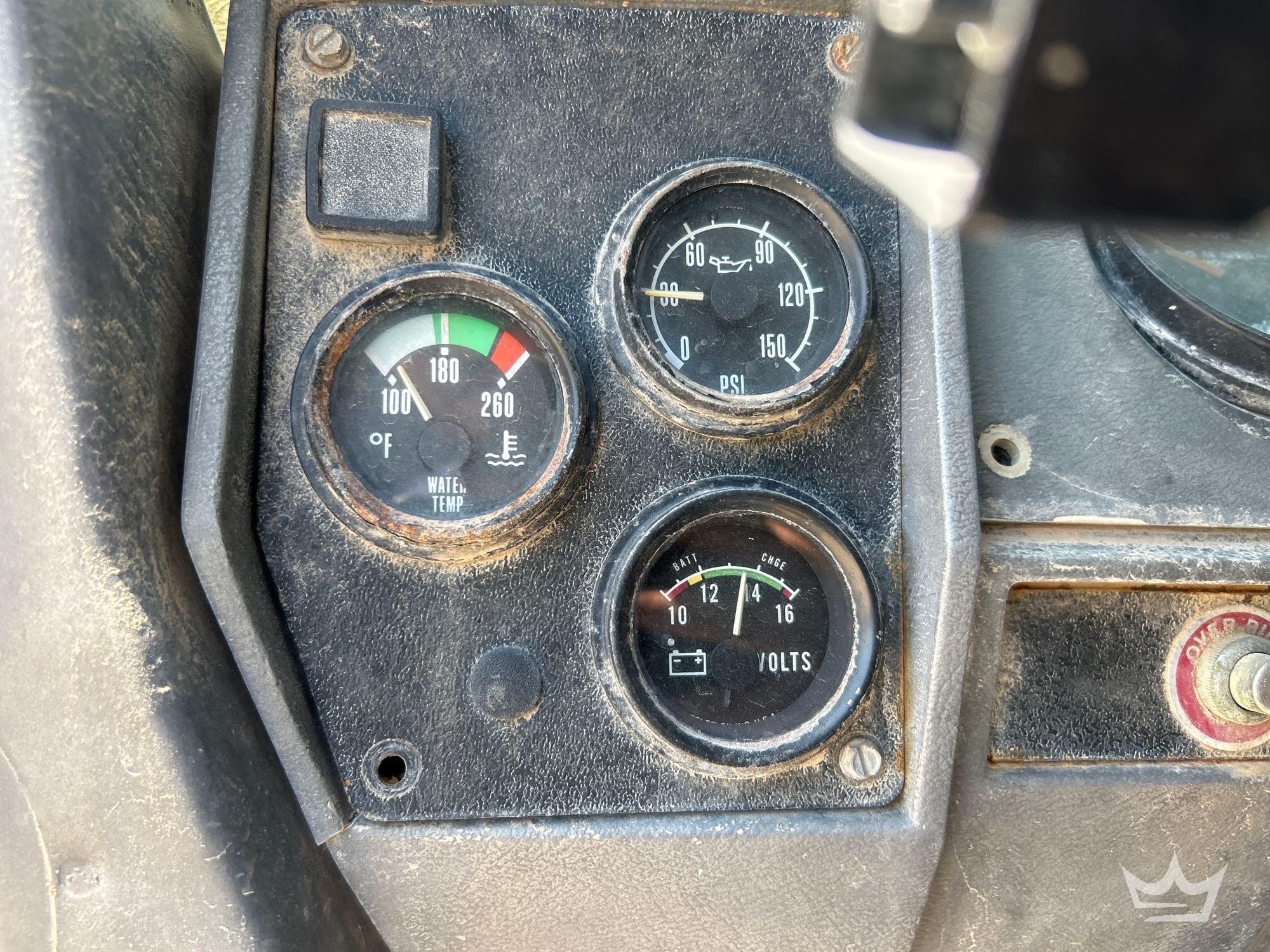 2001 Mack RD690S