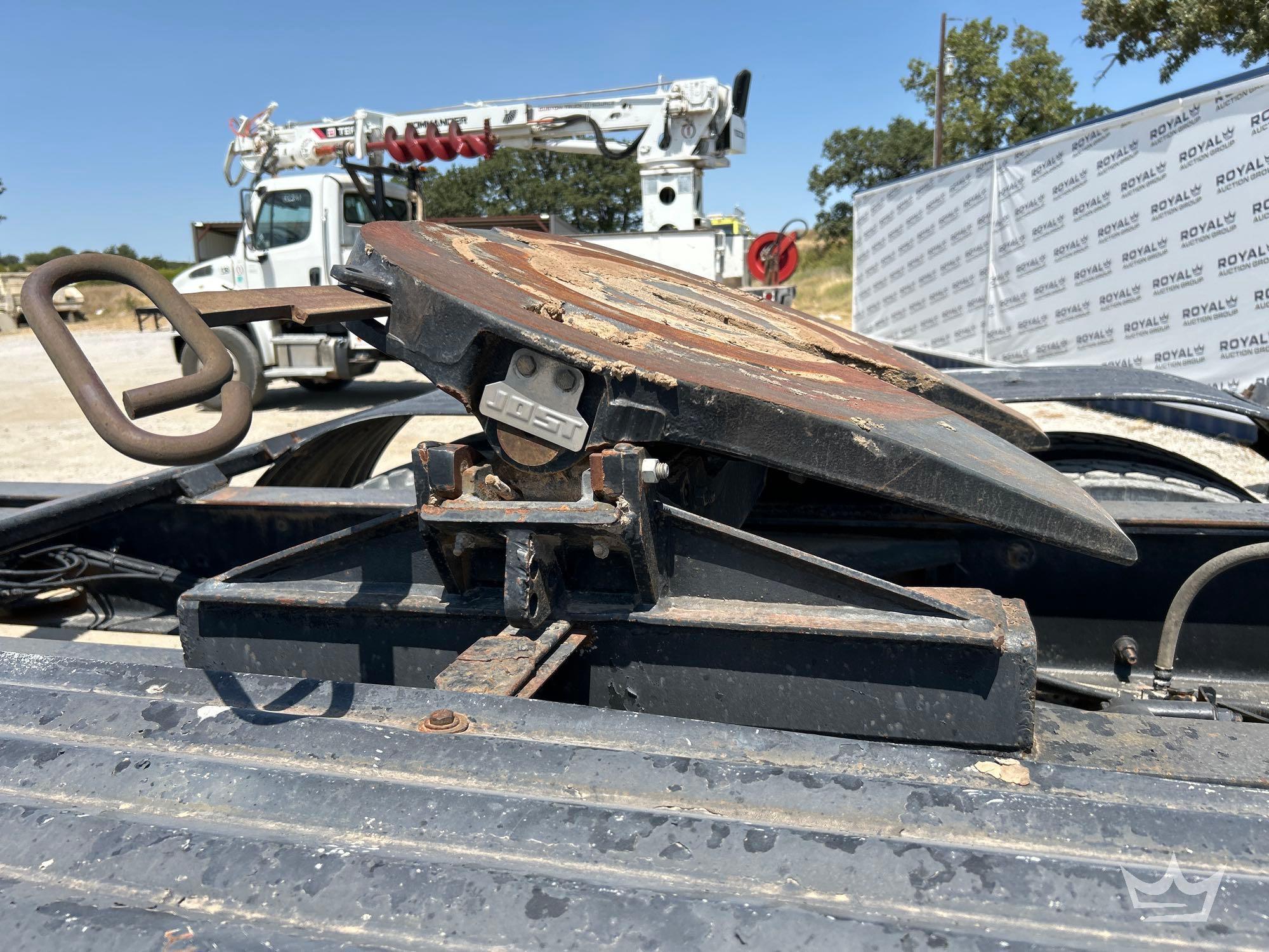 2001 Mack RD690S