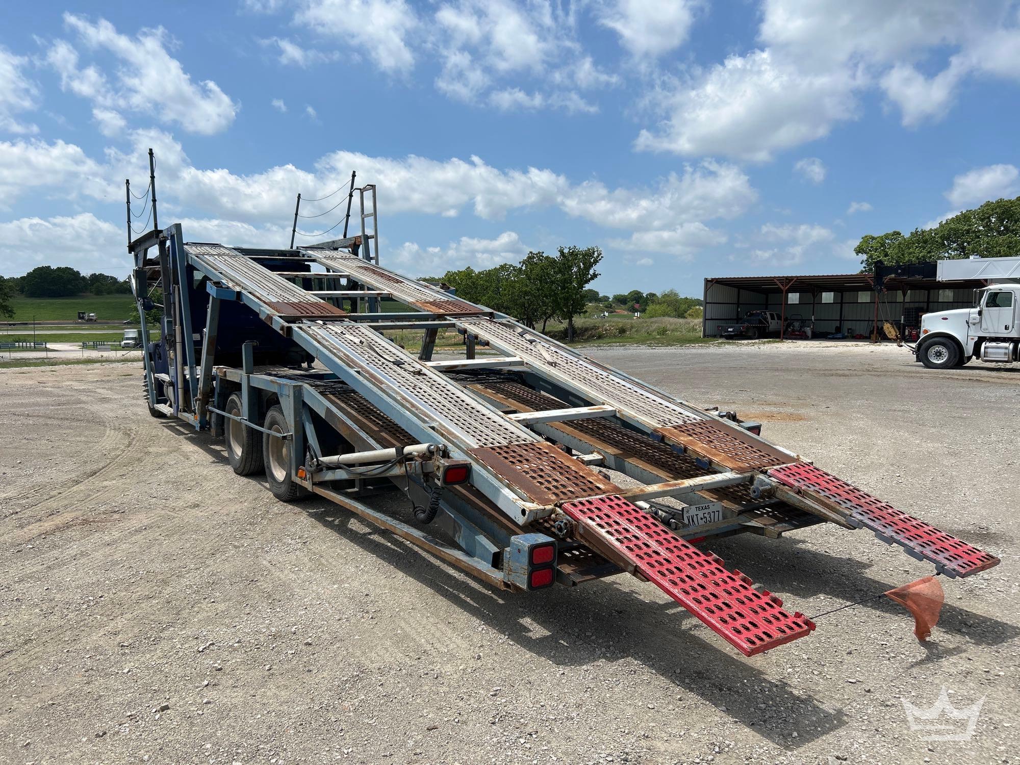 2001 Freightliner FL112
