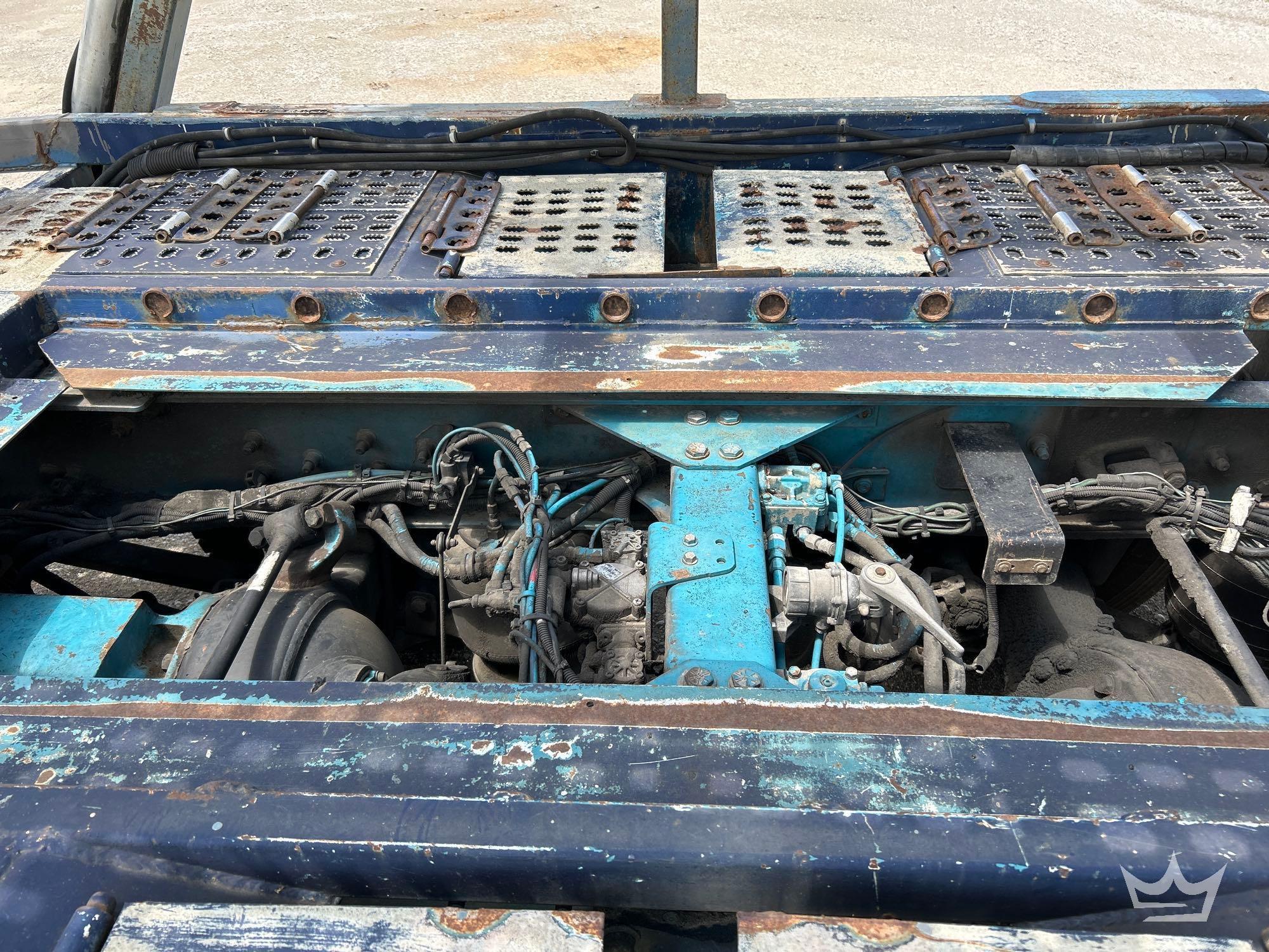 2001 Freightliner FL112