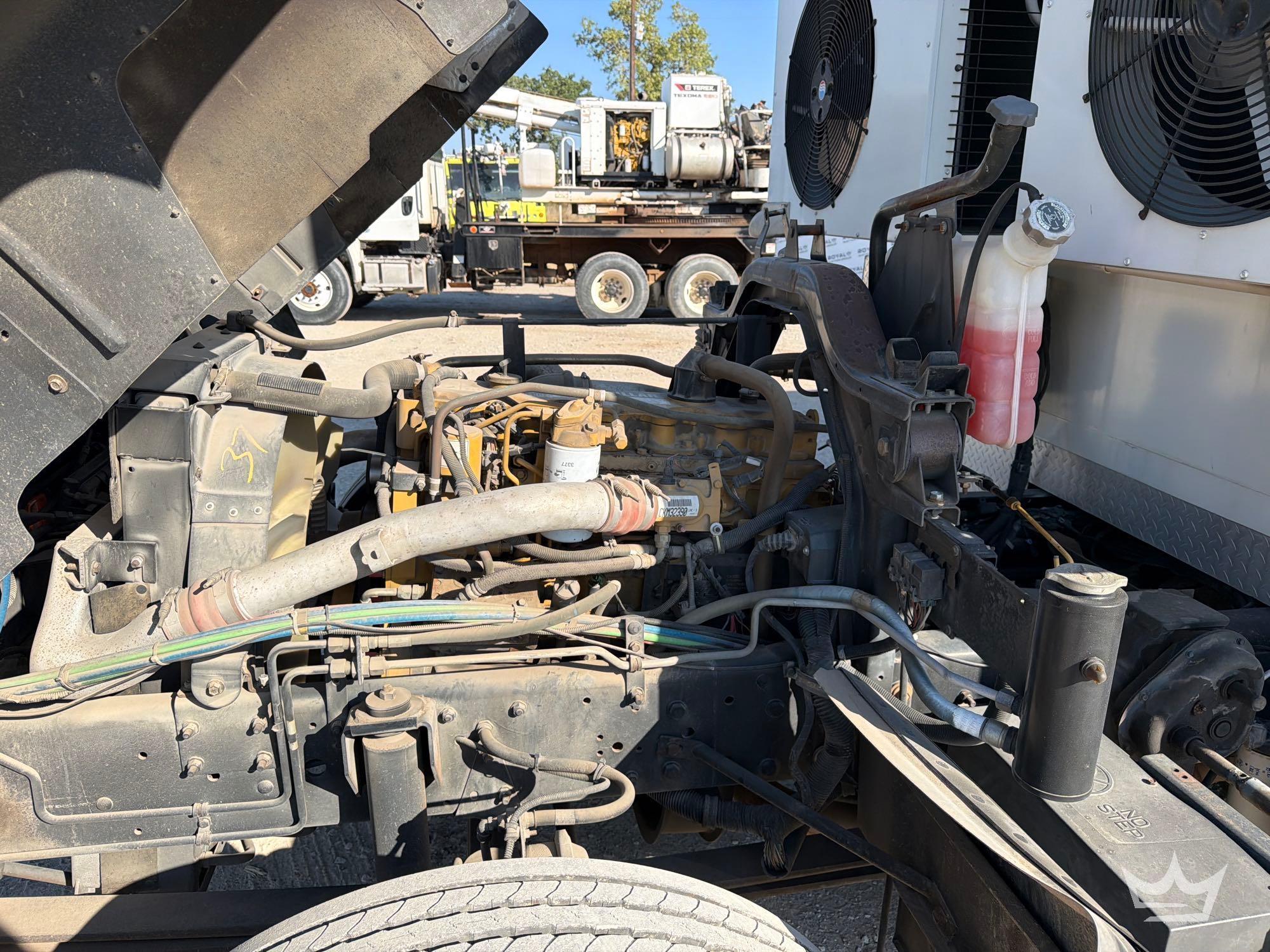 2002 GMC T6500
