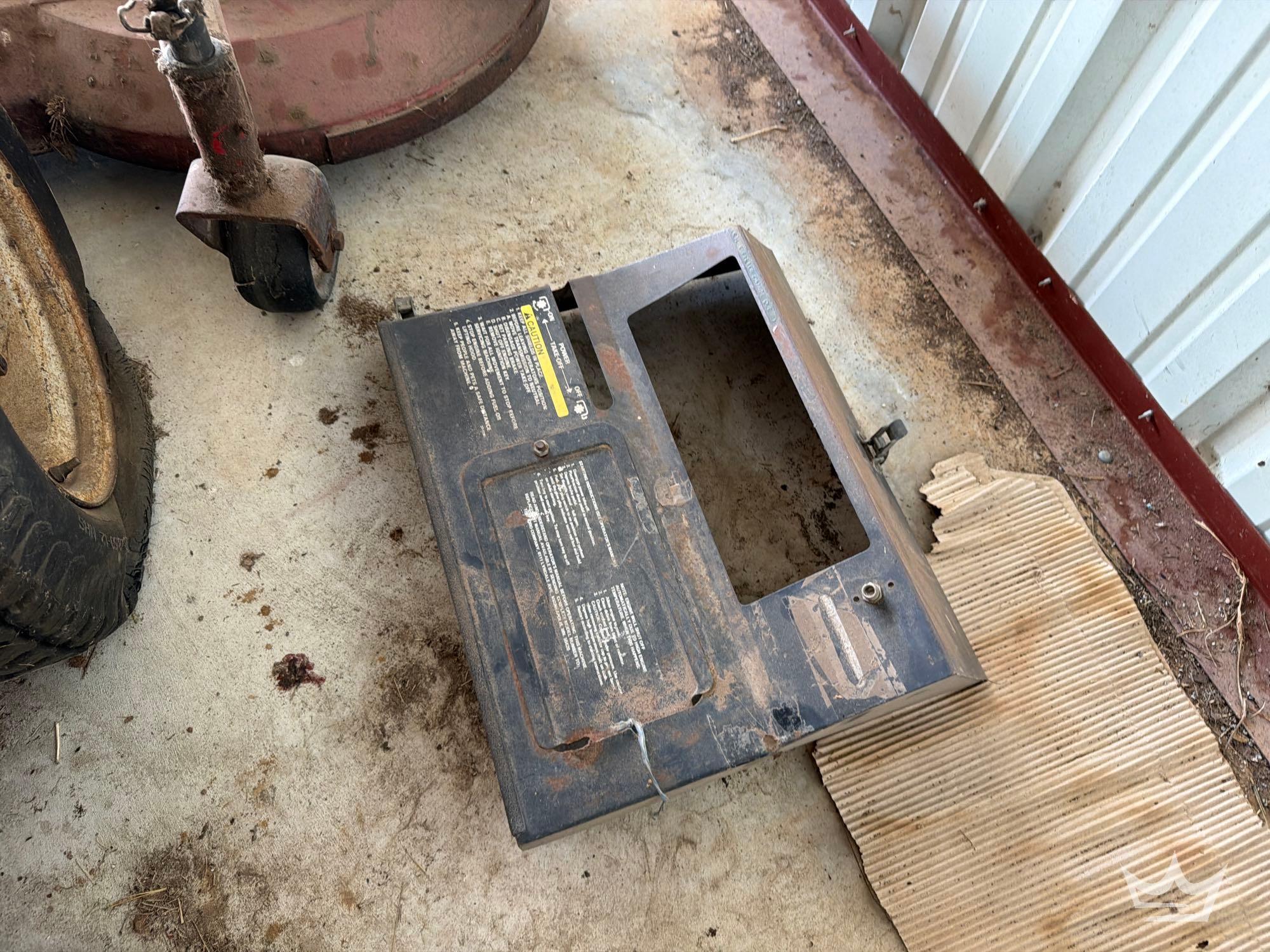 1993 Toro 325D