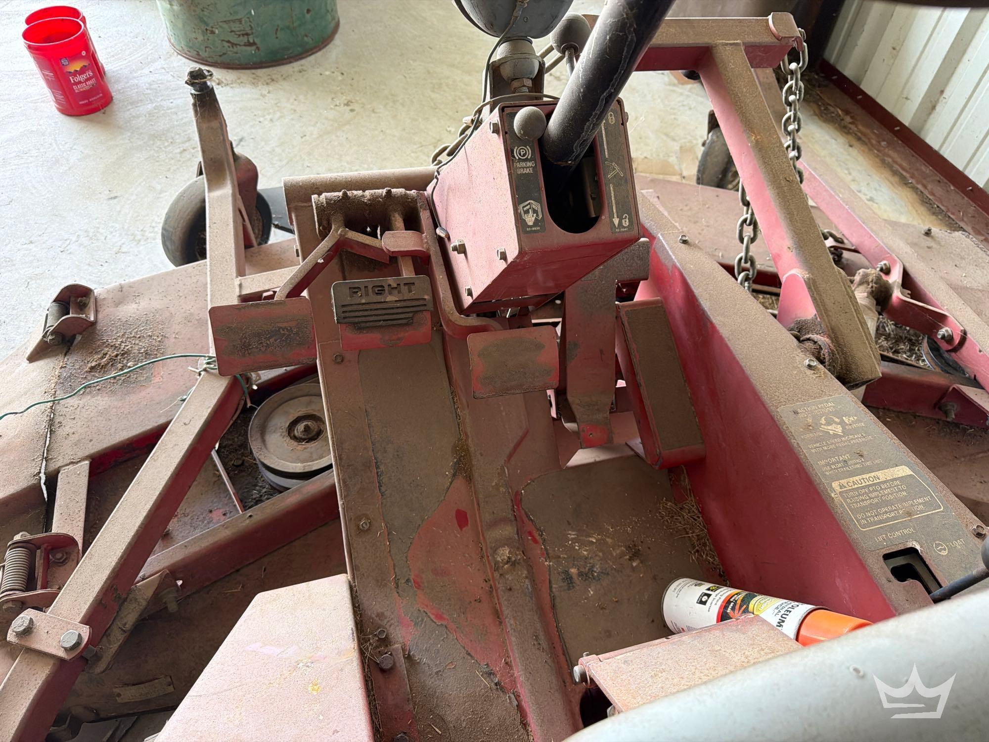 1993 Toro 325D