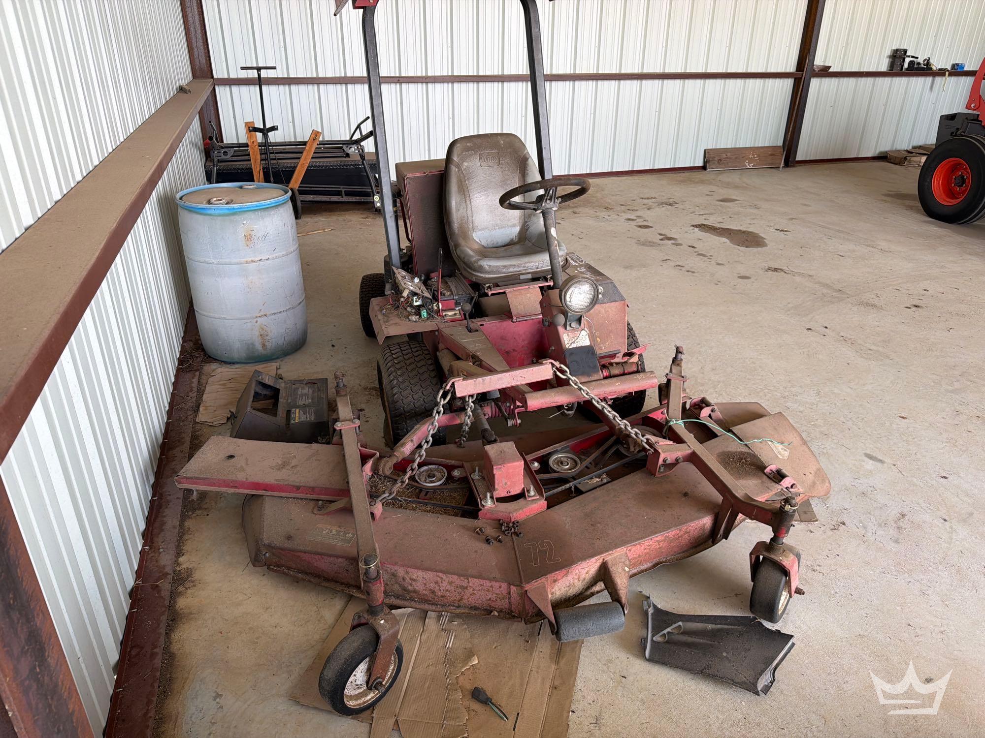 1993 Toro 325D
