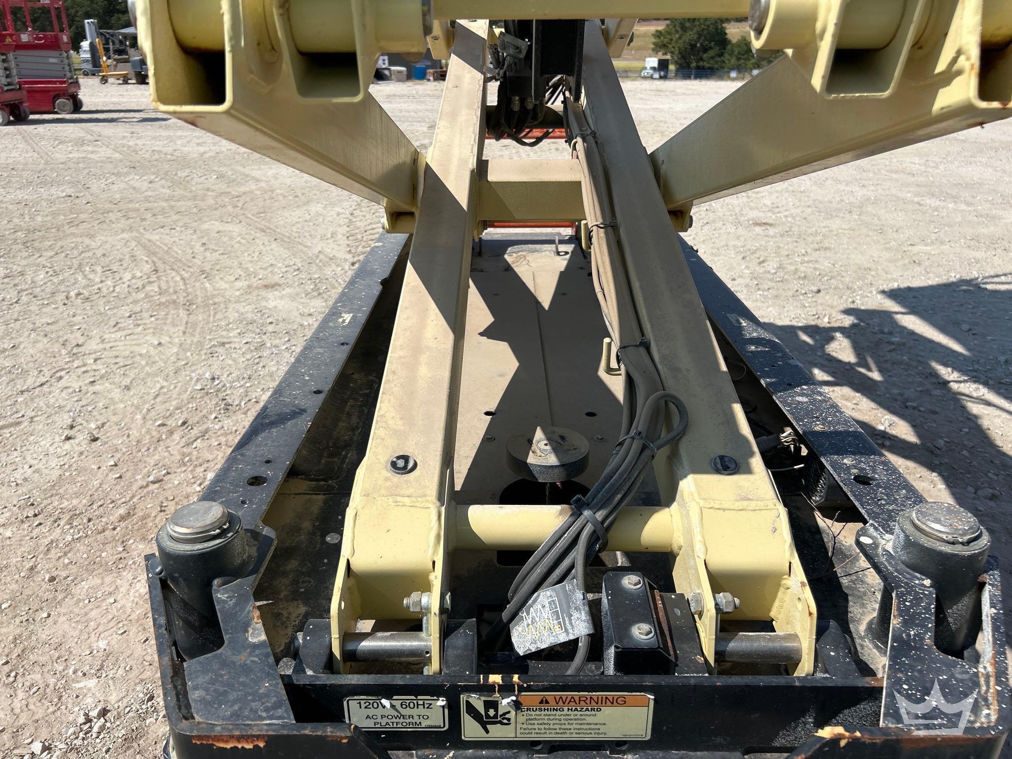 2021 JLG 2632