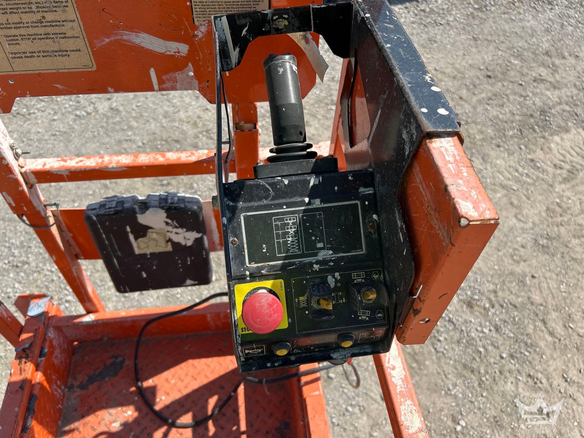 2021 JLG 2632