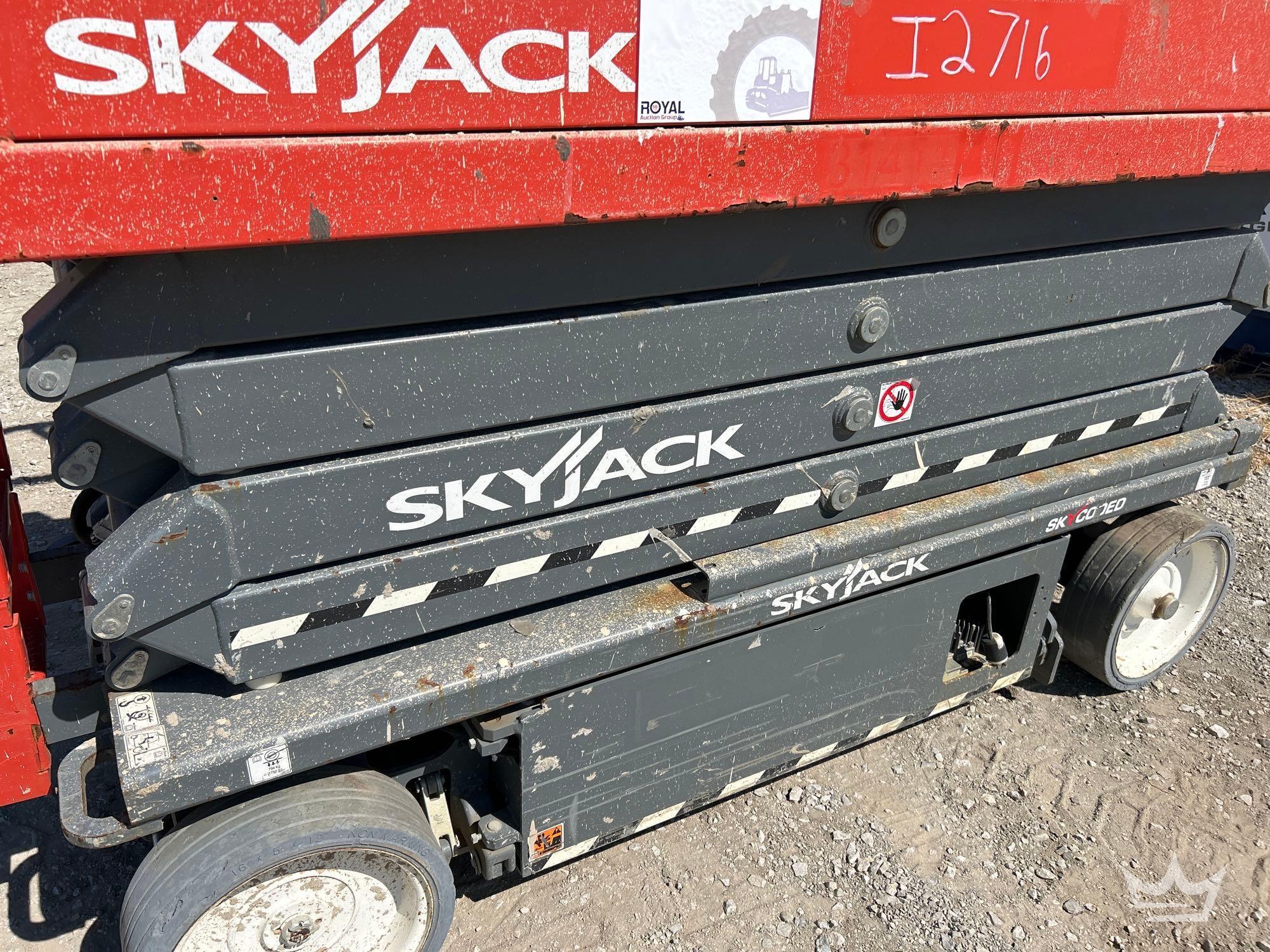 2021 Skyjack SJ3226