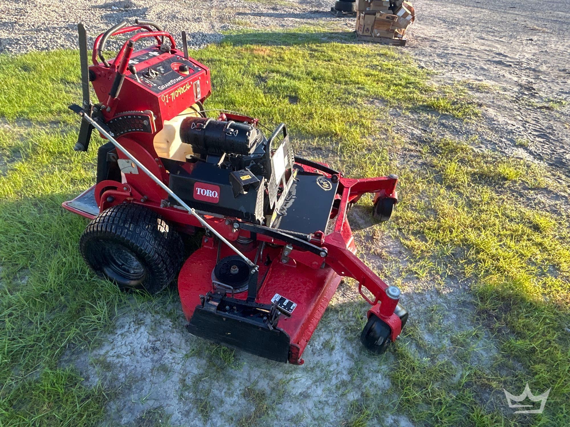 2019 Toro Grandstand