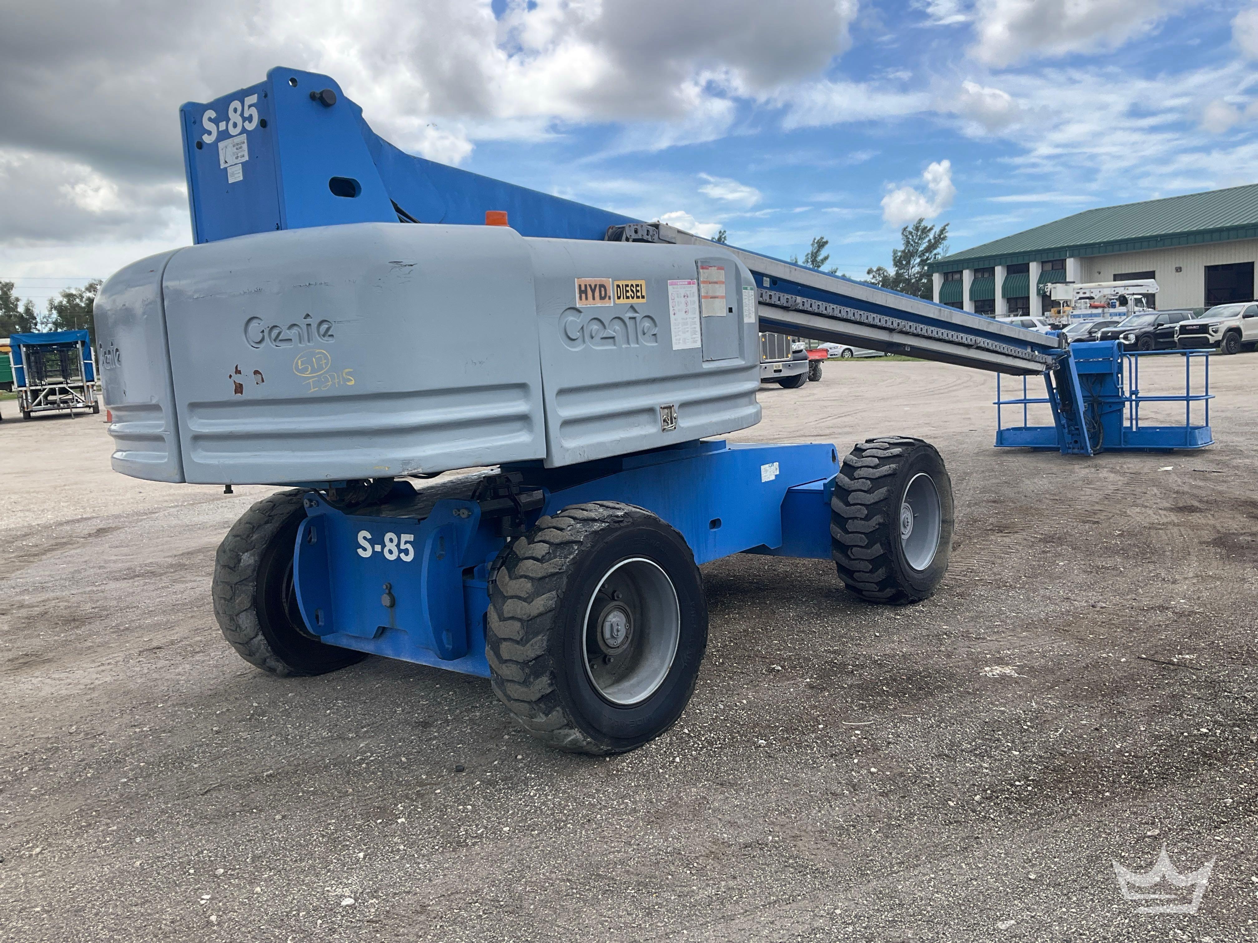 2005 Genie S-85