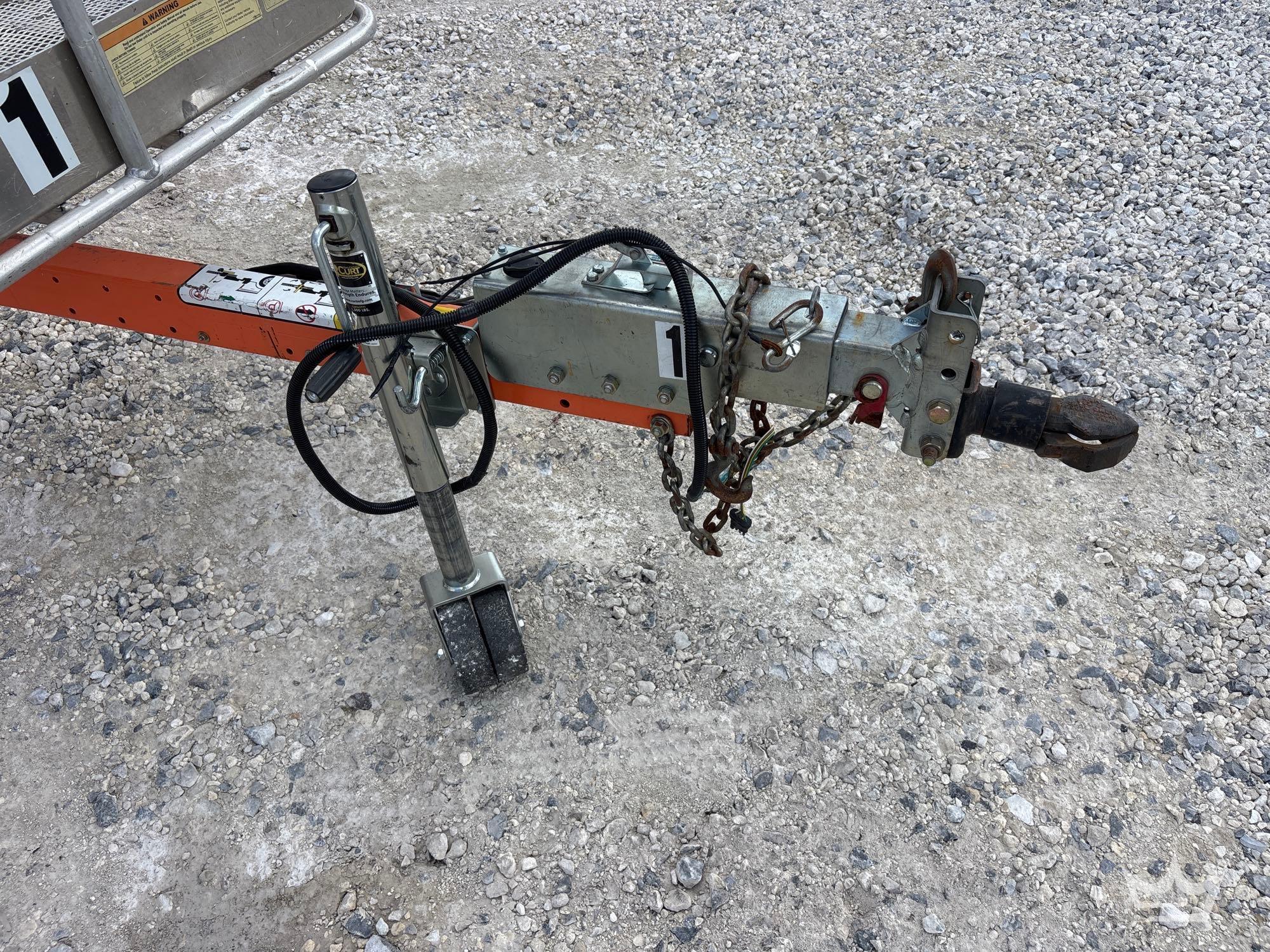 2019 JLG T350