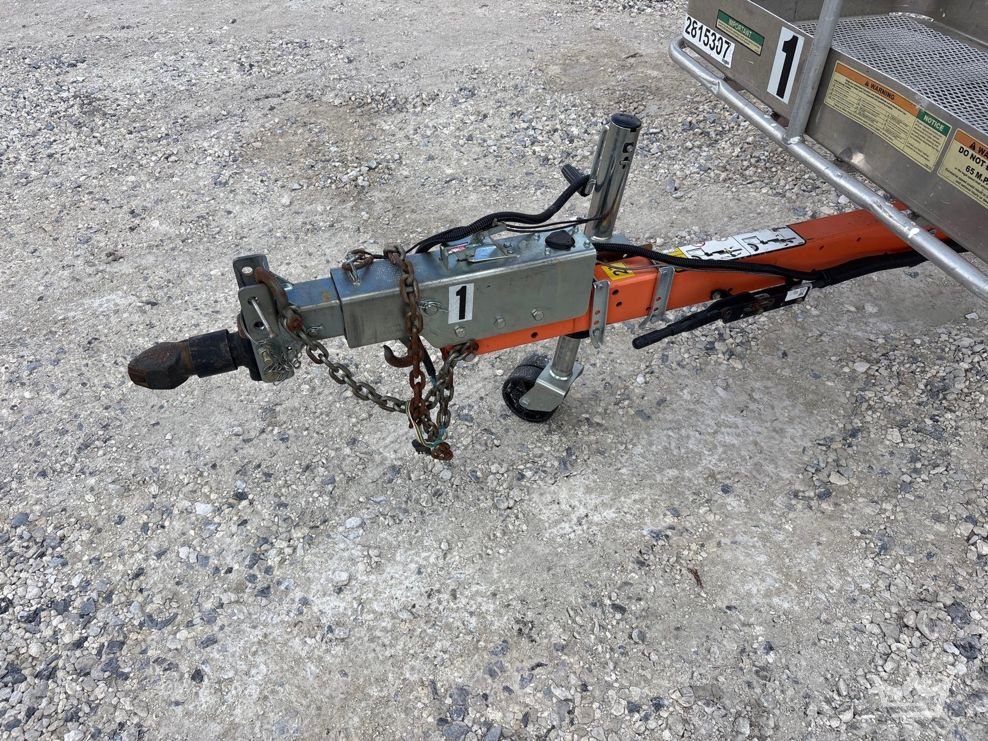 2019 JLG T350