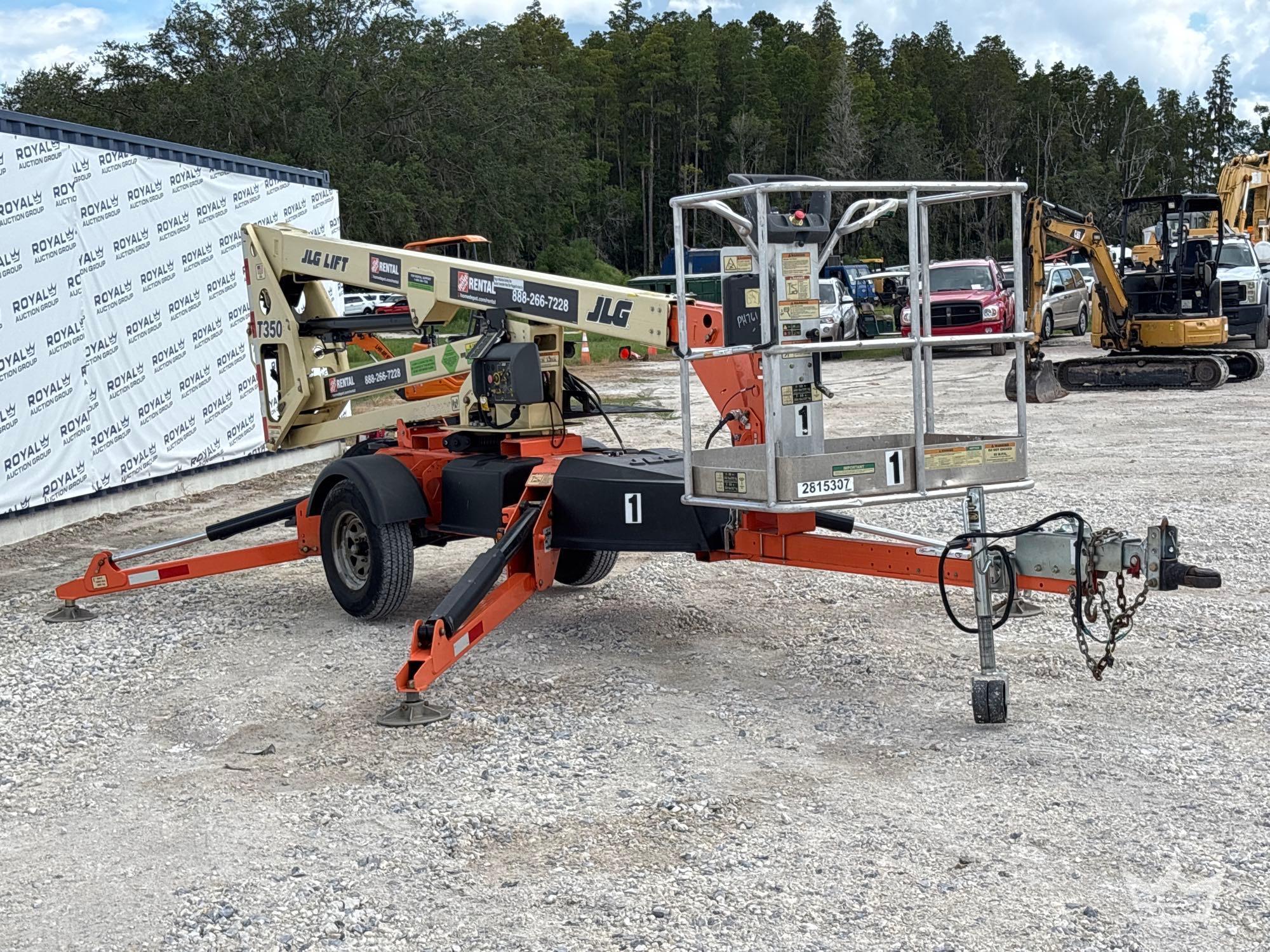 2019 JLG T350