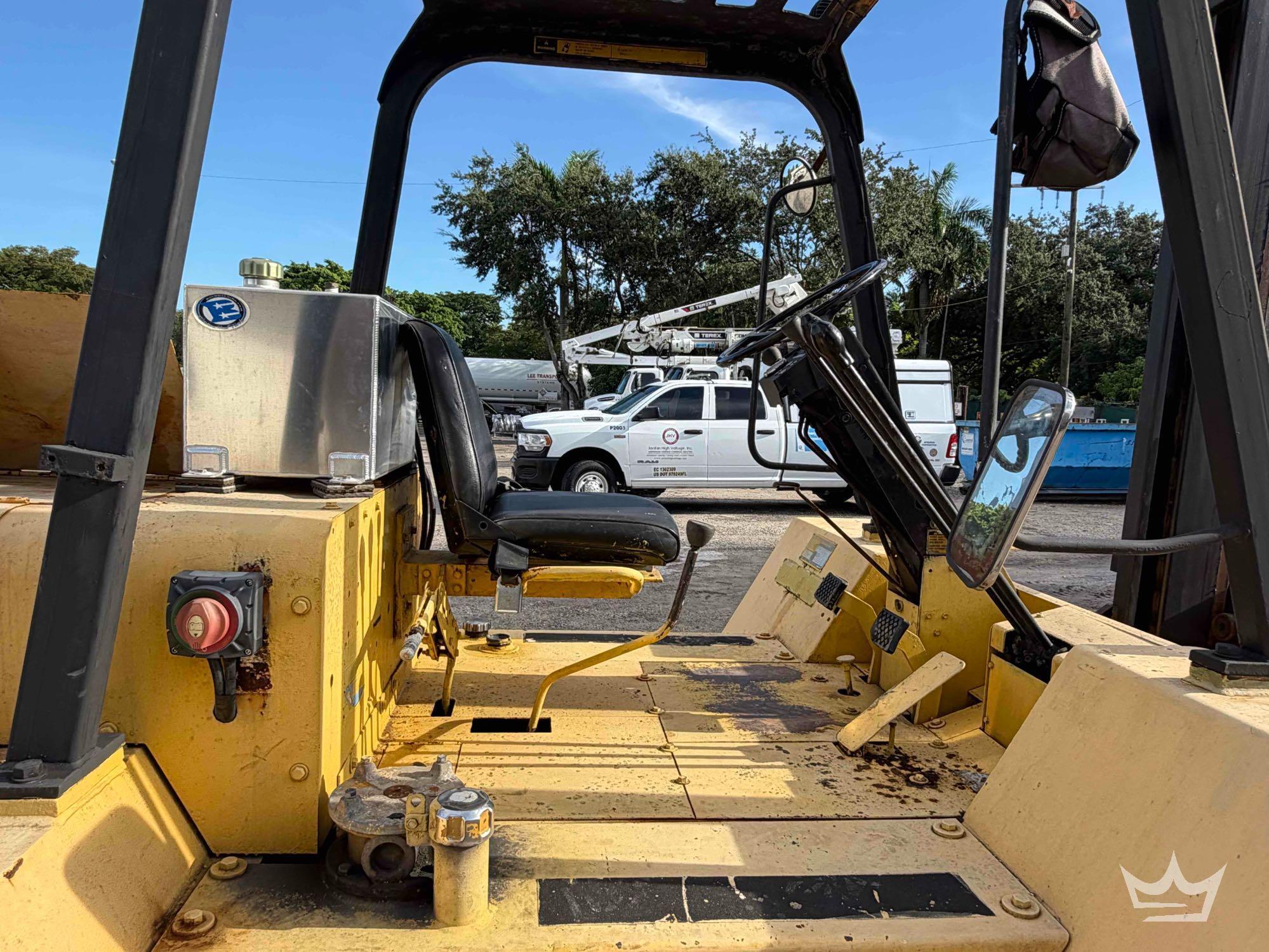 1989 Caterpillar R80