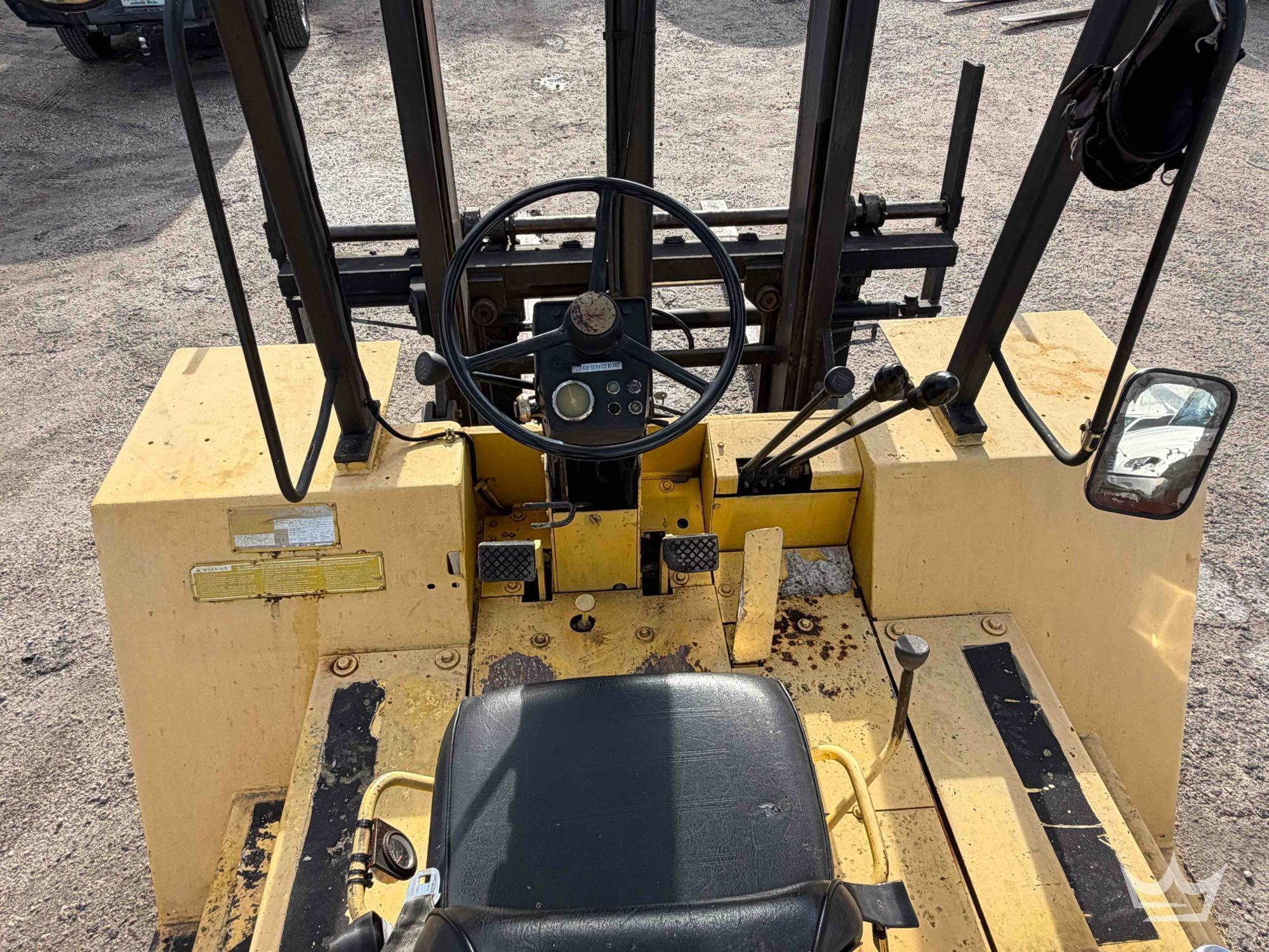 1989 Caterpillar R80