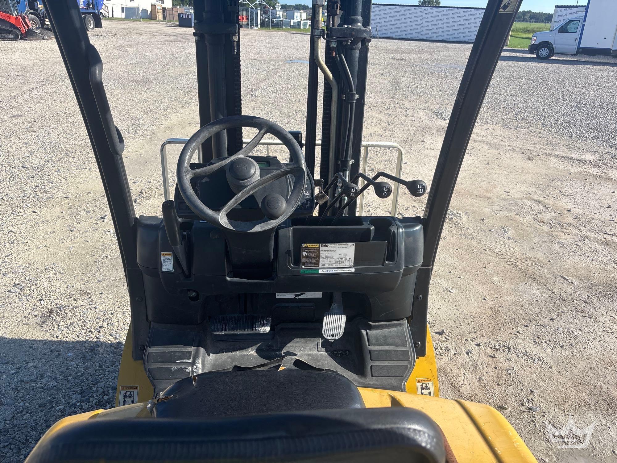 2012 Yale GLP040