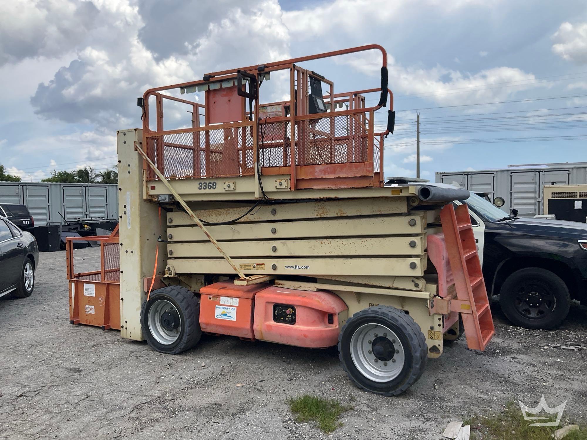2009 JLG 3369LE