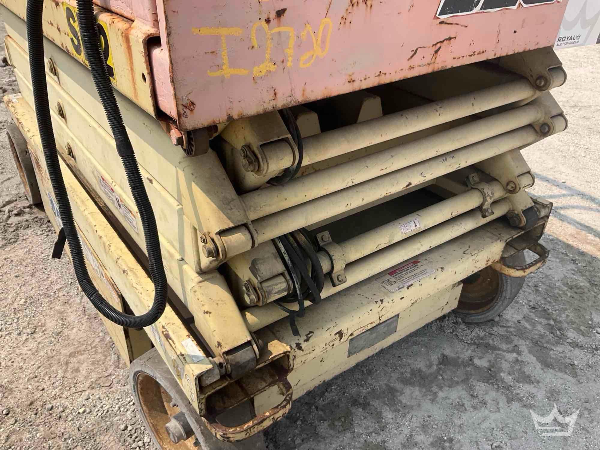 2000 JLG 2646E