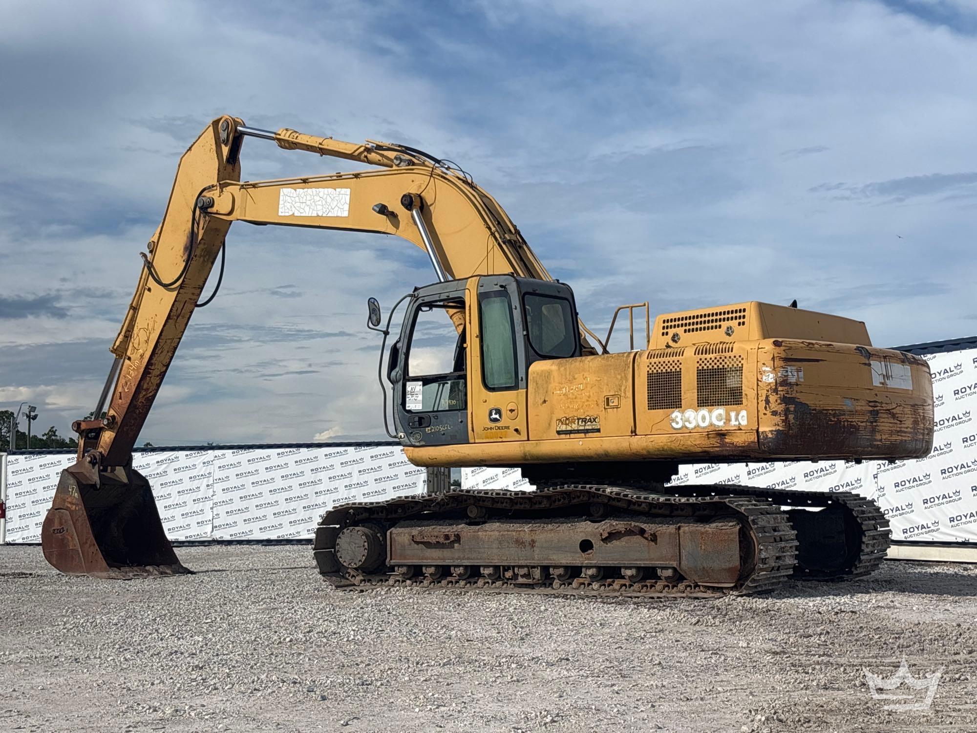 John Deere 330C