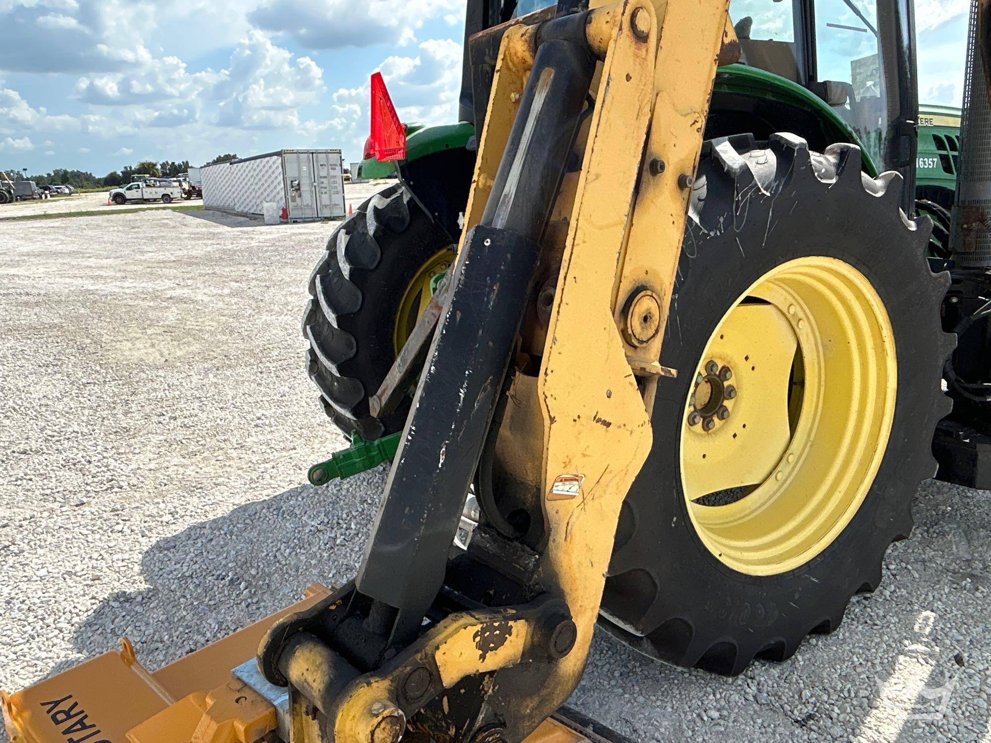 2013 John Deere 6125M
