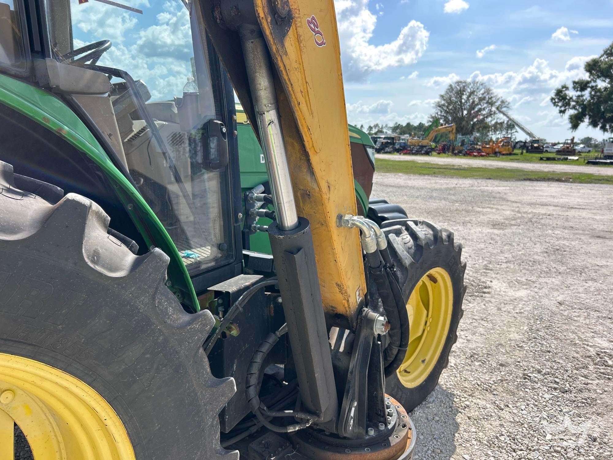 2013 John Deere 6125M