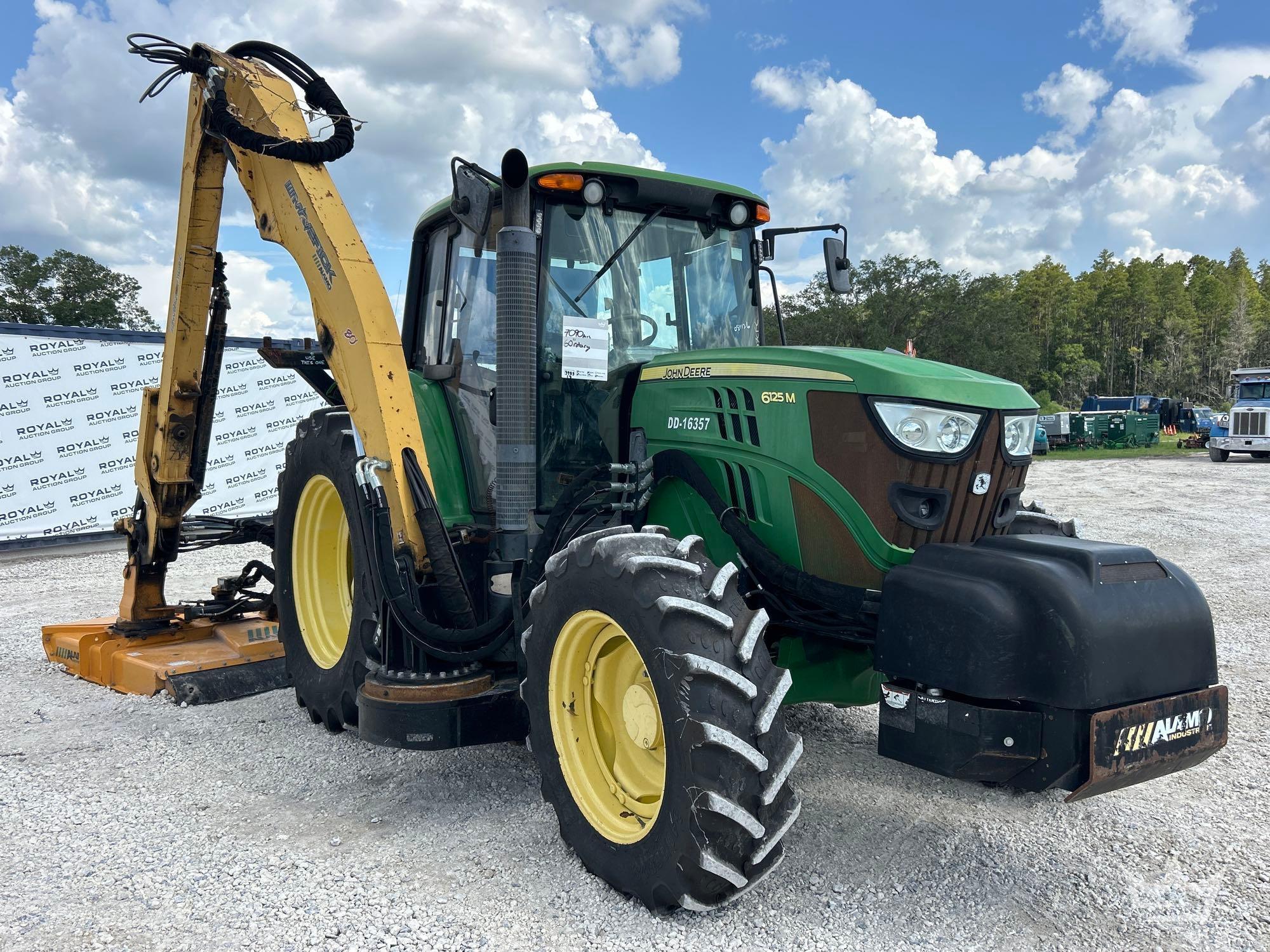 2013 John Deere 6125M