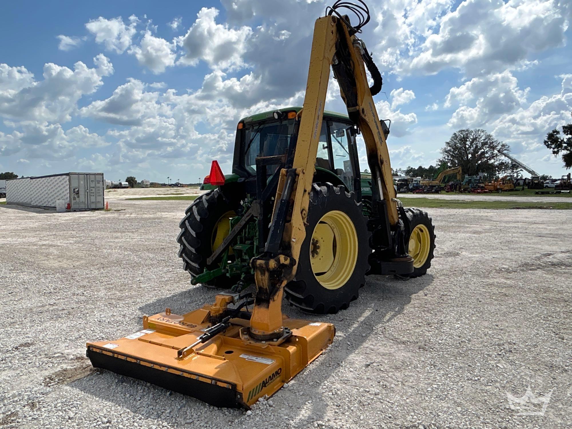 2013 John Deere 6125M
