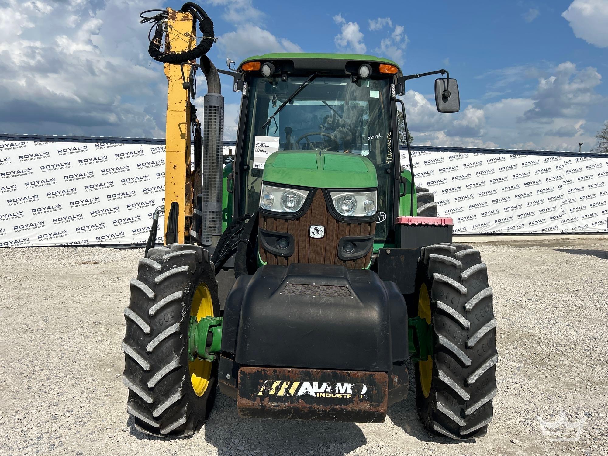 2013 John Deere 6125M