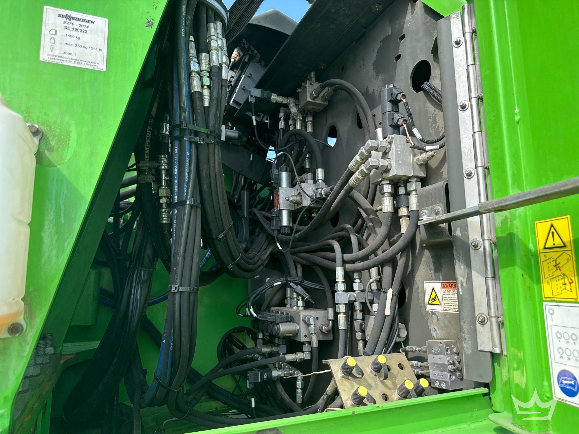 Sennebogen 825