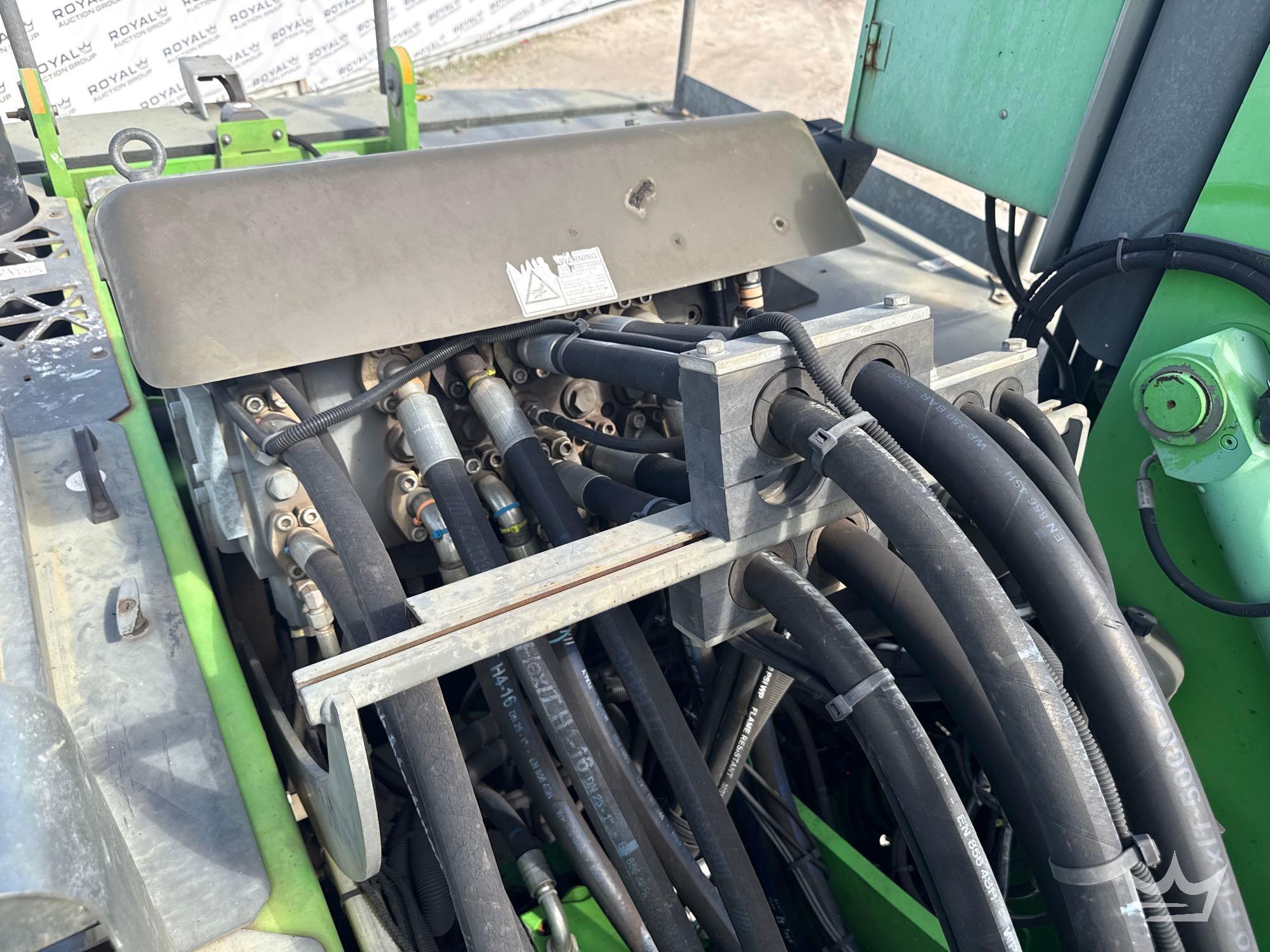Sennebogen 825