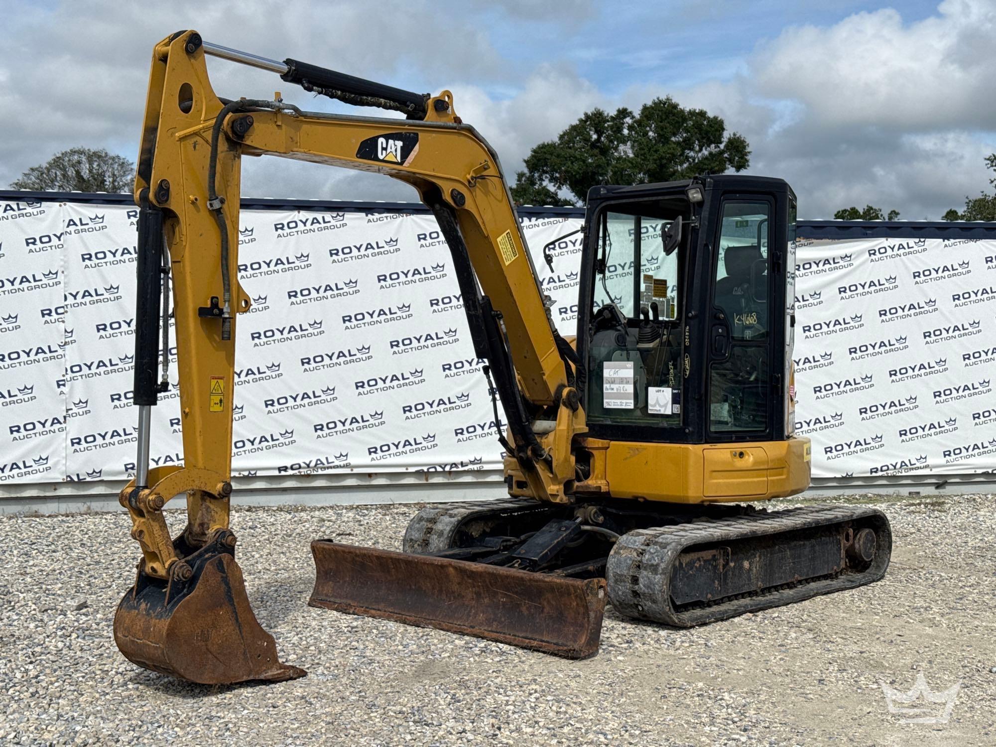 2018 Caterpillar 305.5E2CR
