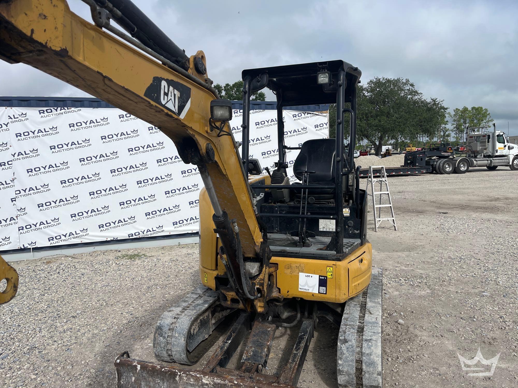 2016 Caterpillar 303.5E2CR