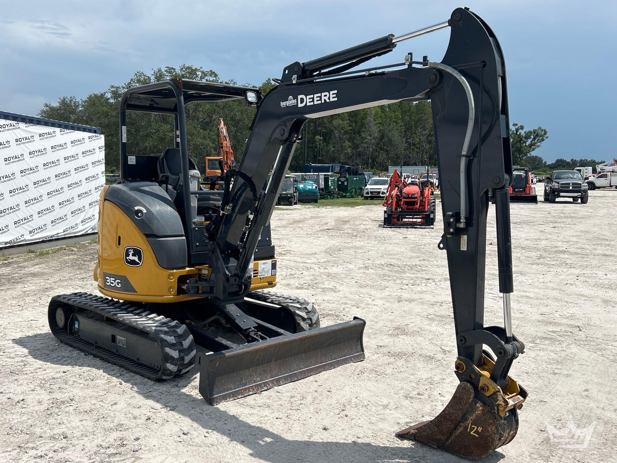 2023 John Deere 35G