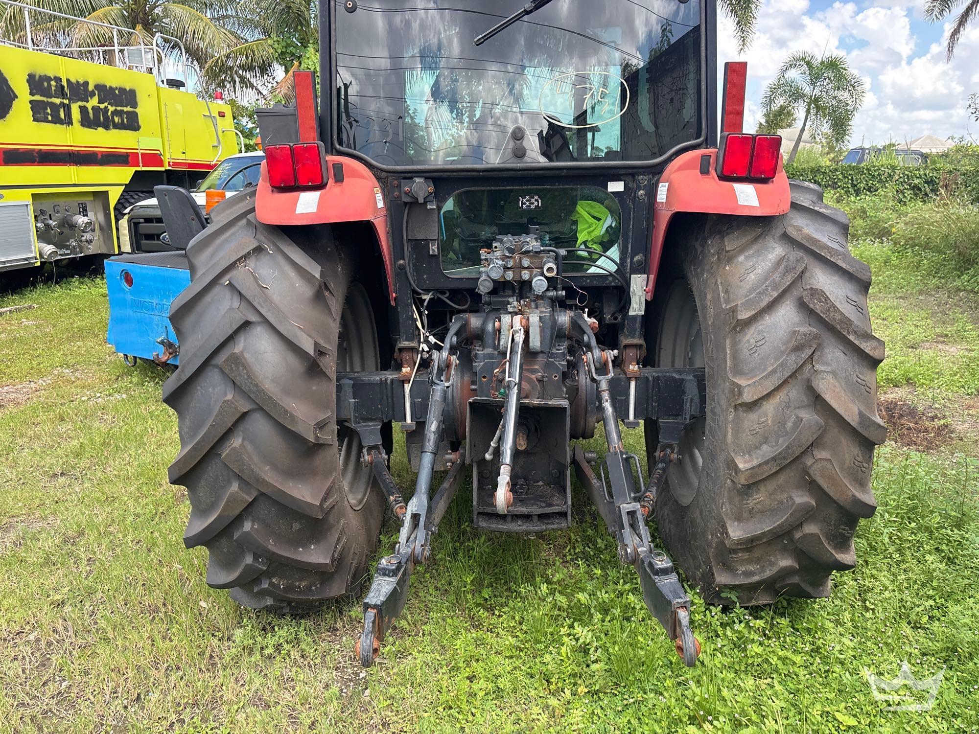 2008 Farmall 85C