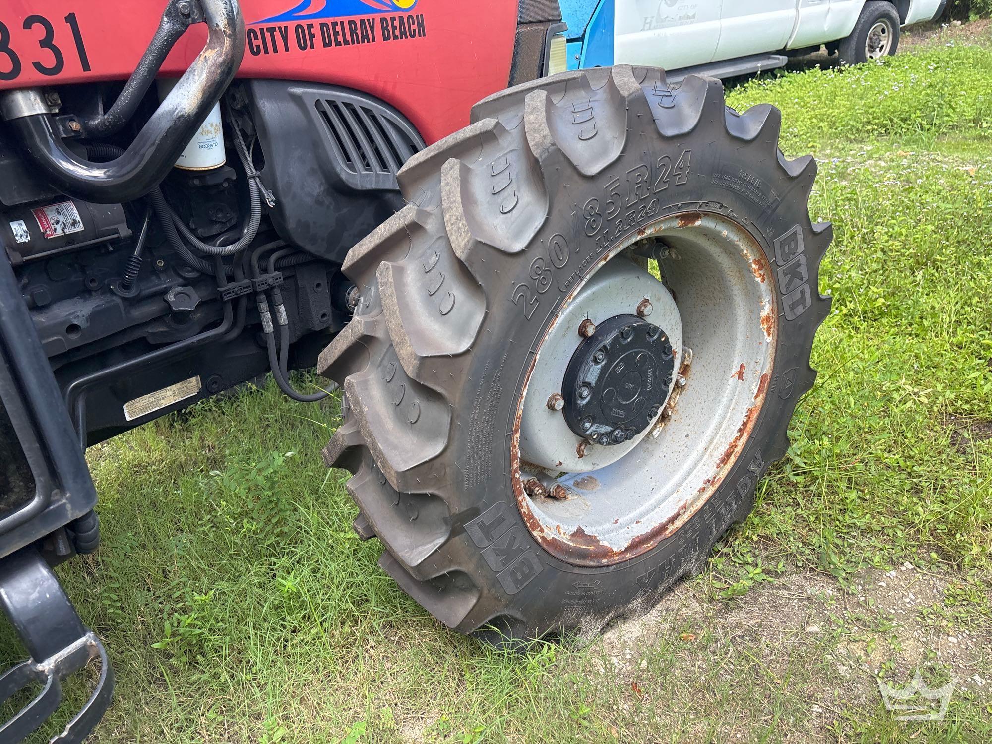 2008 Farmall 85C