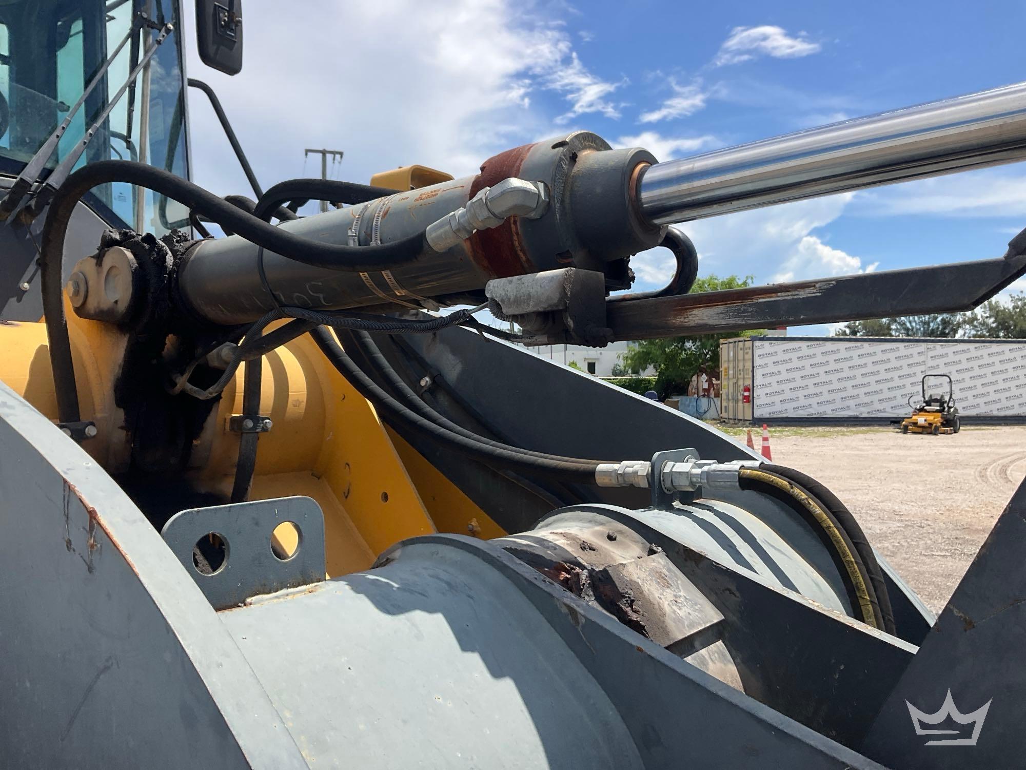 2016 John Deere 524K
