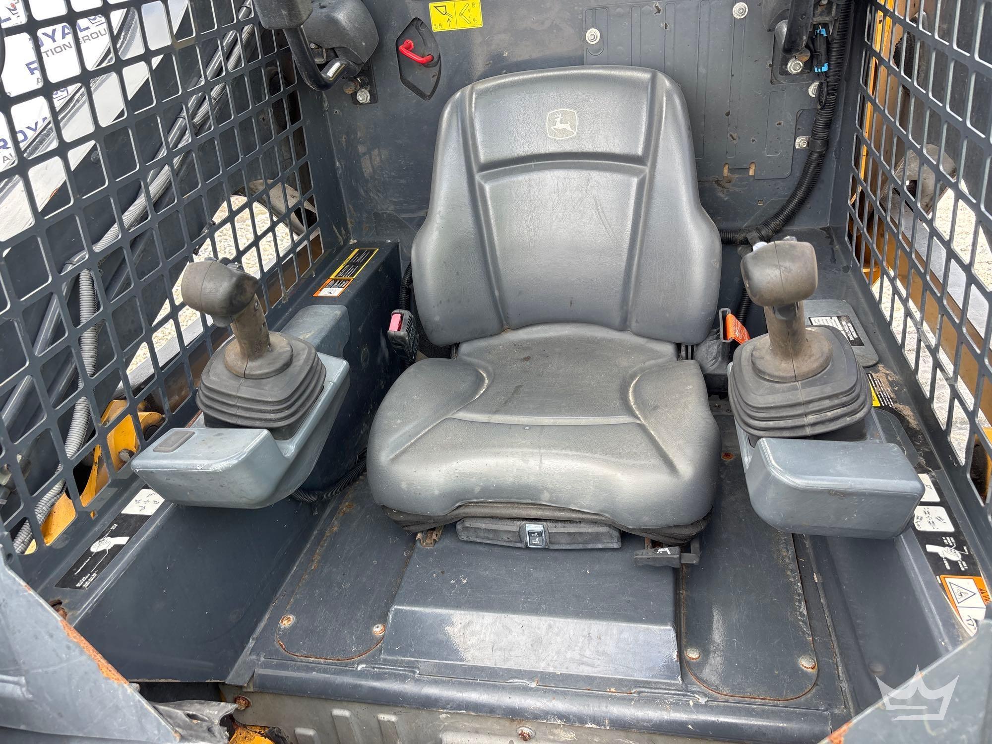 2022 John Deere 317G