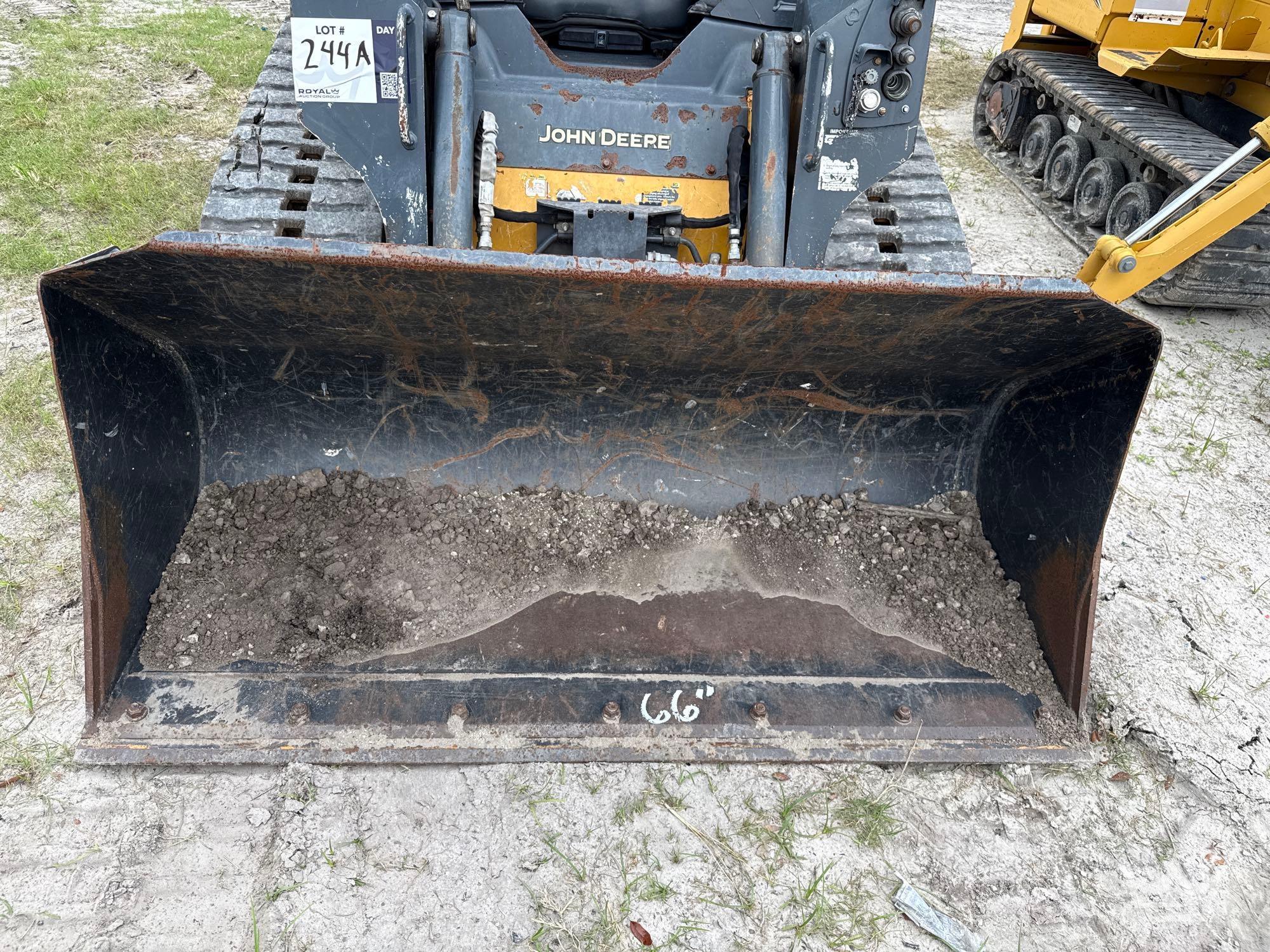 2022 John Deere 317G