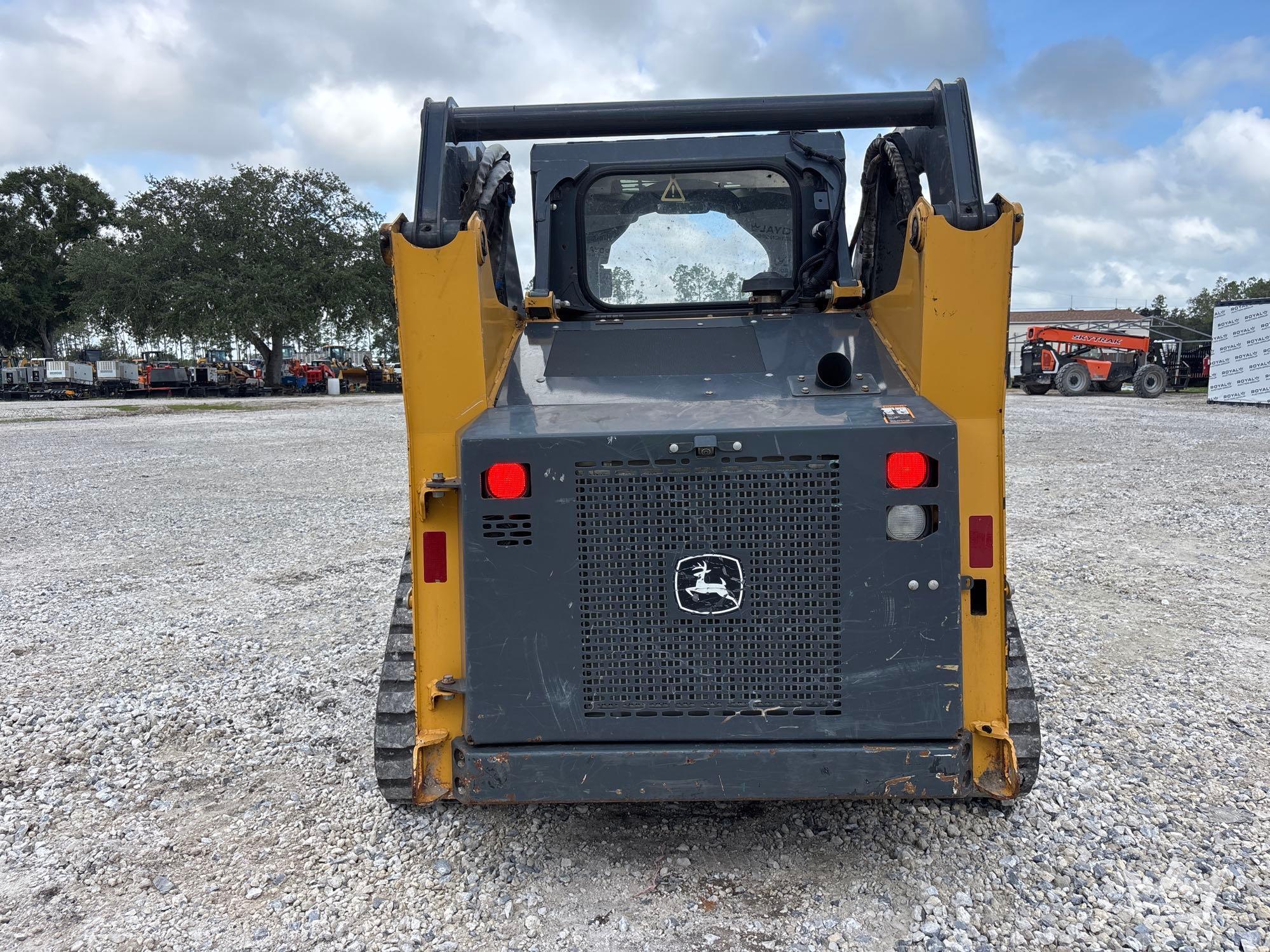 2022 John Deere 317G