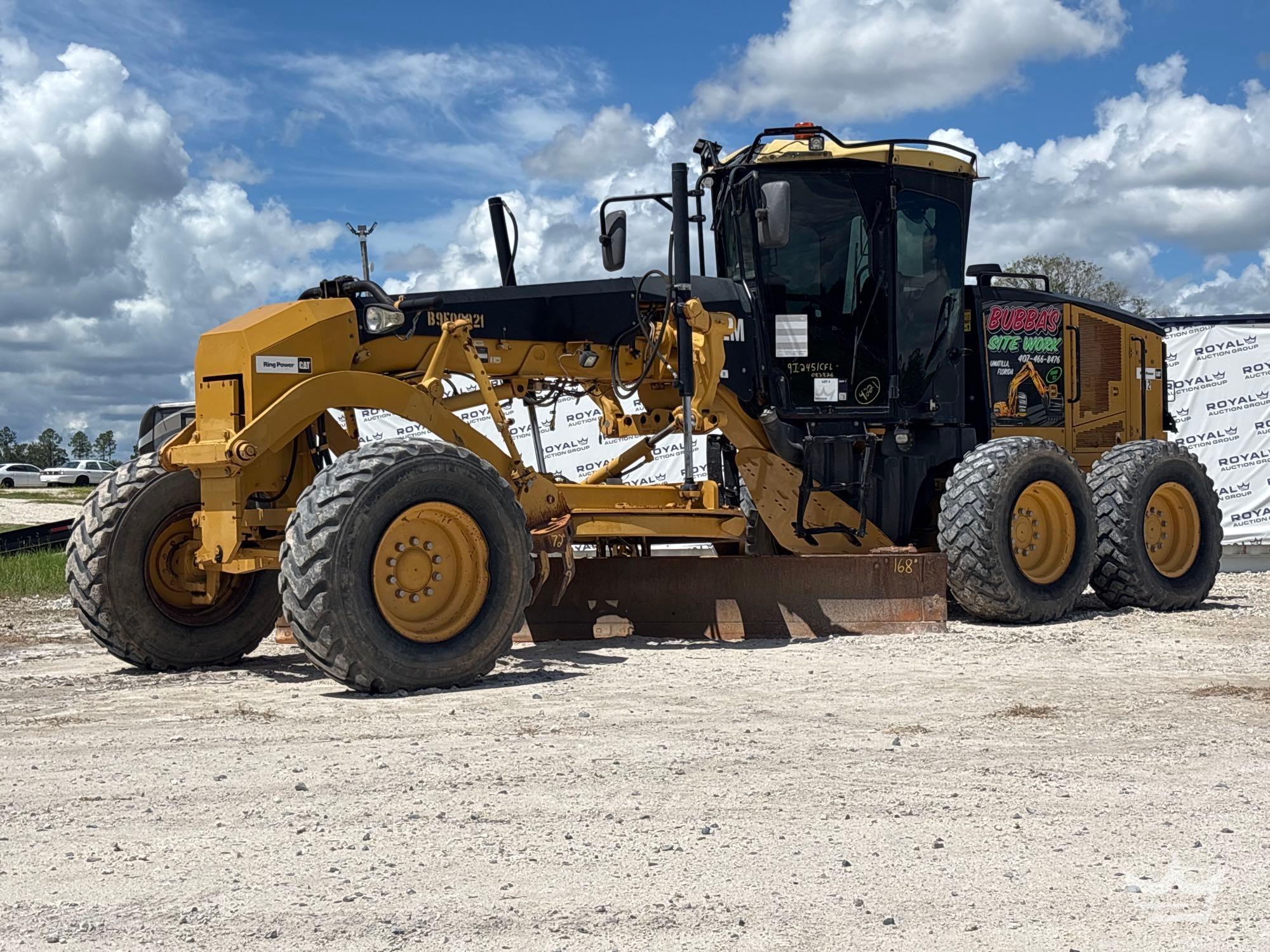 Photo of 2011 Caterpillar 12M