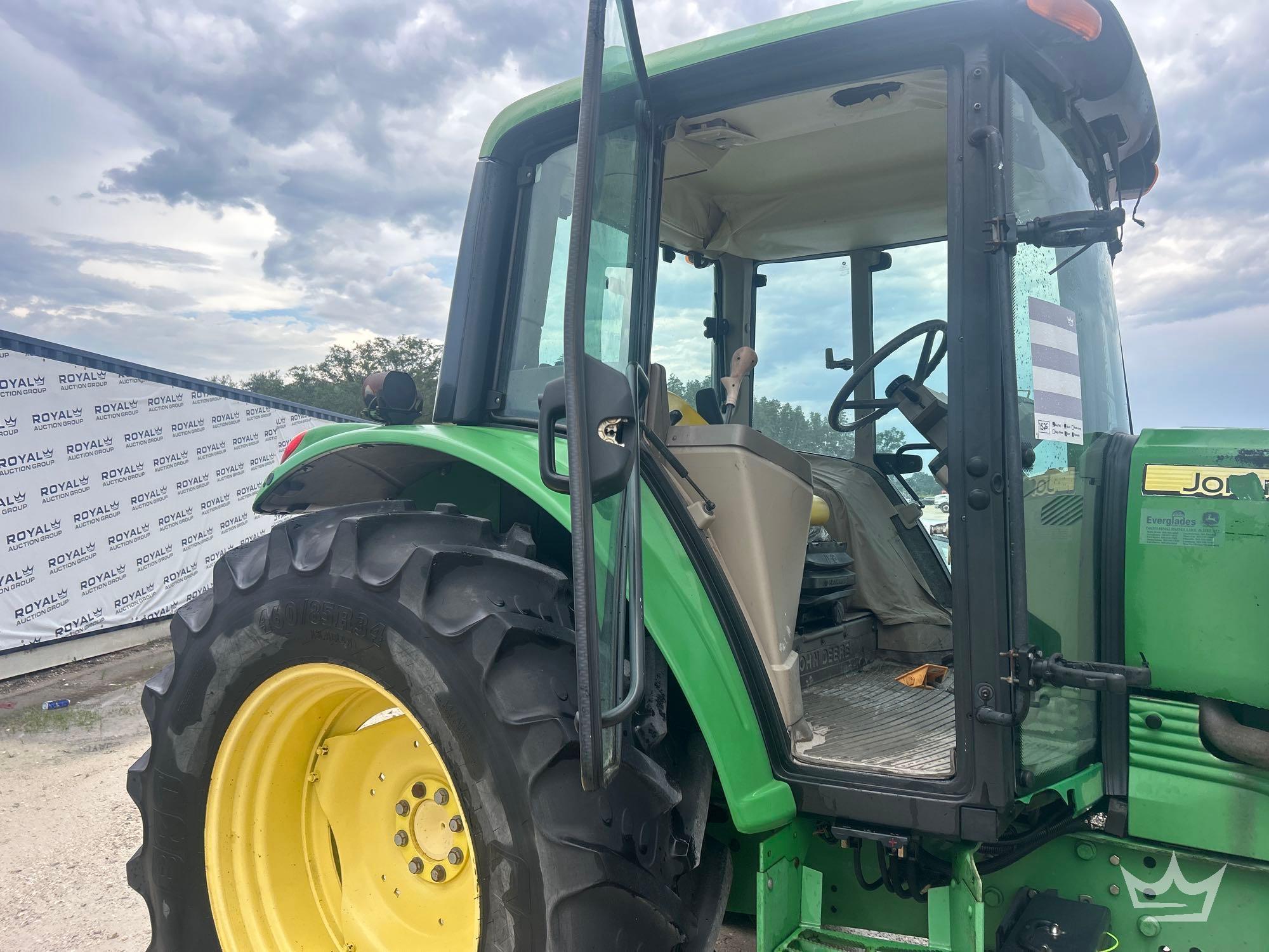 John Deere 6430