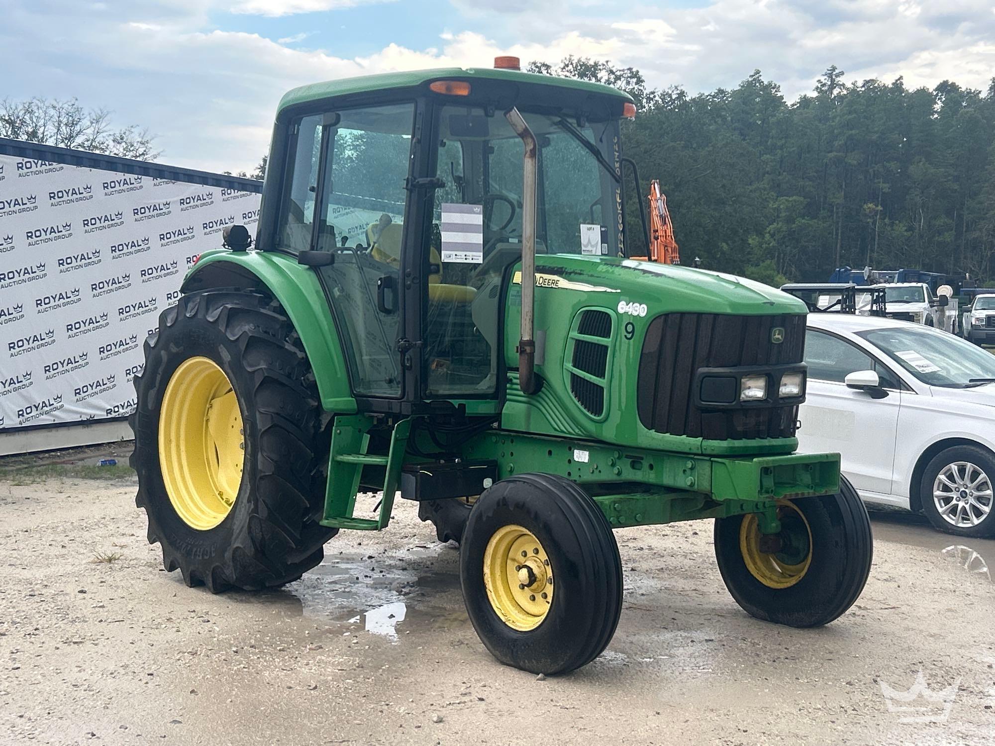 John Deere 6430