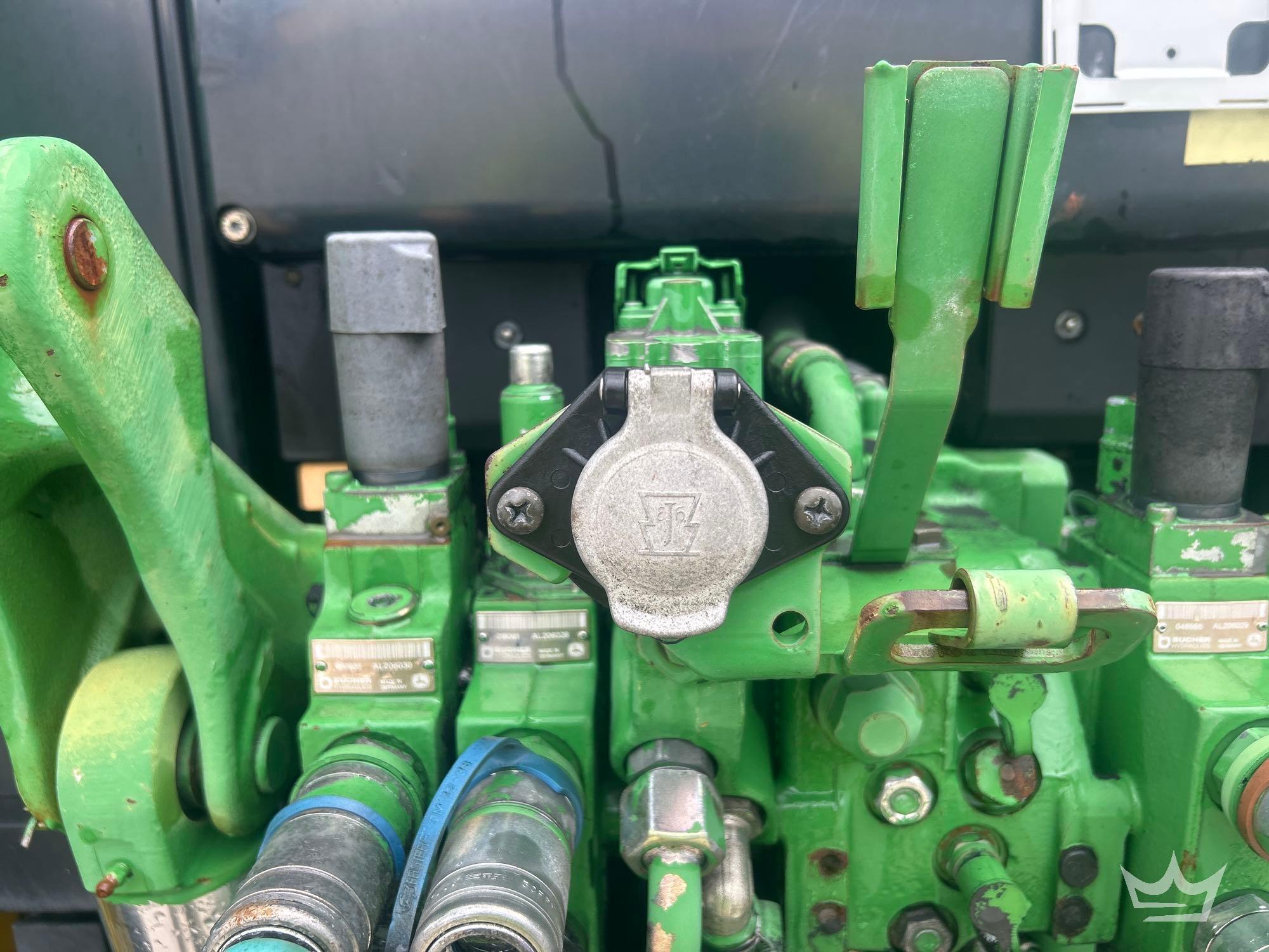 John Deere 6430