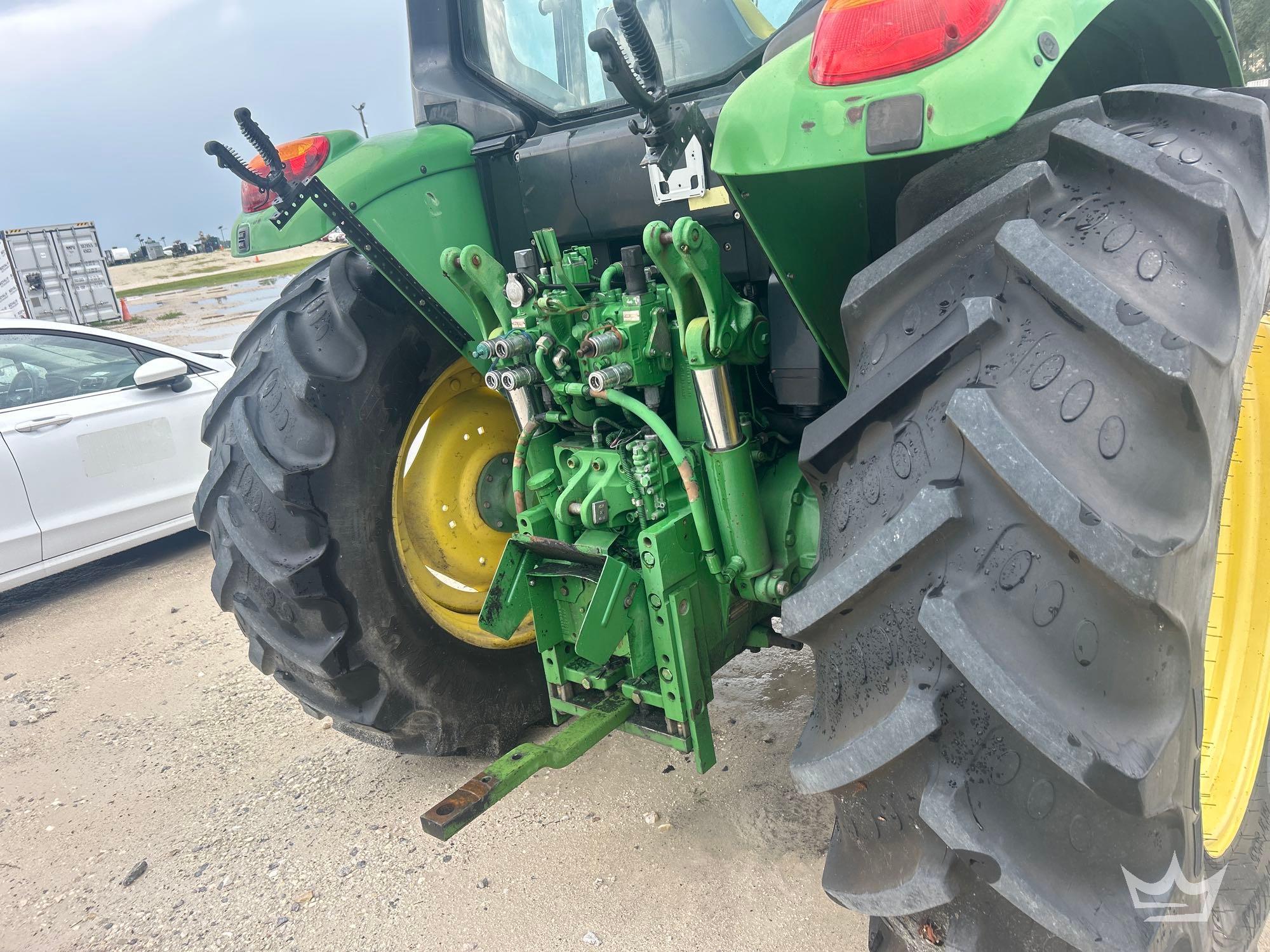 John Deere 6430