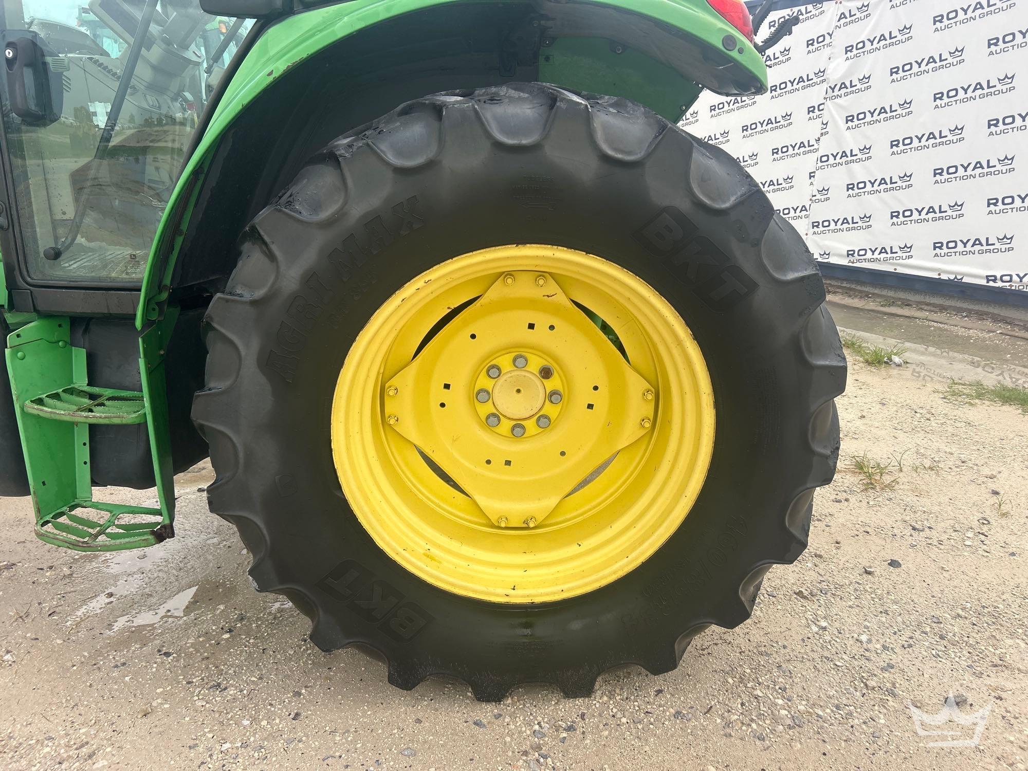 John Deere 6430