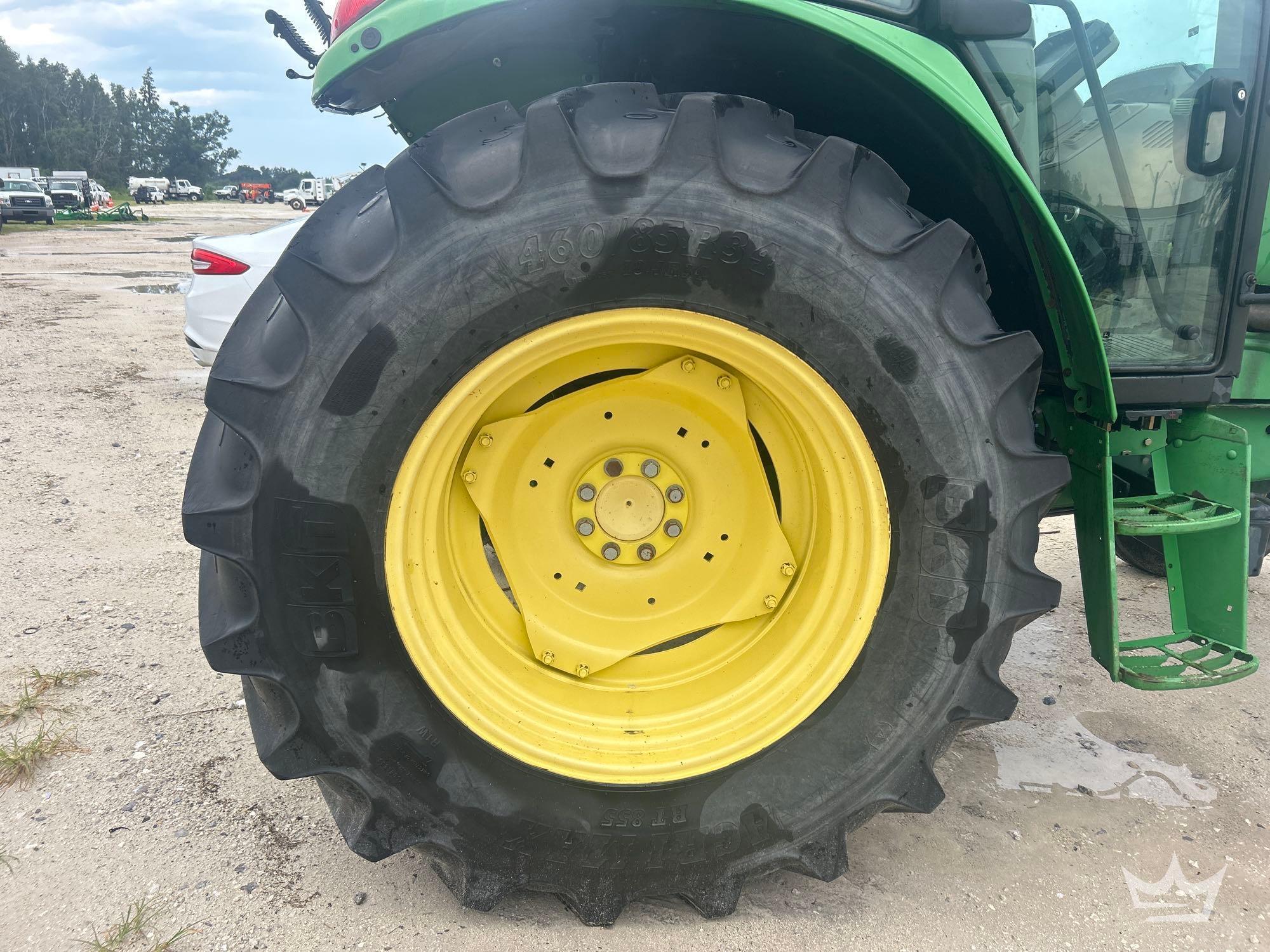 John Deere 6430