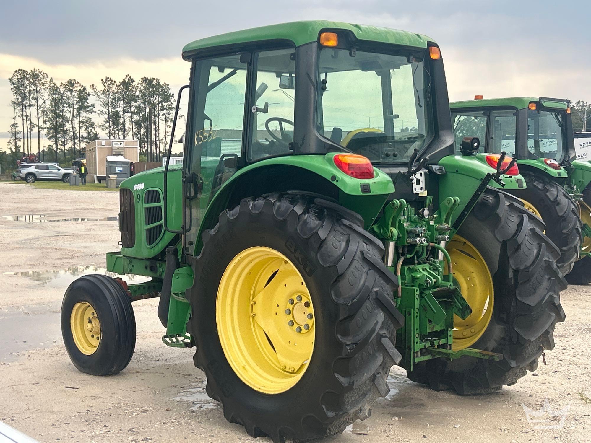 John Deere 6430