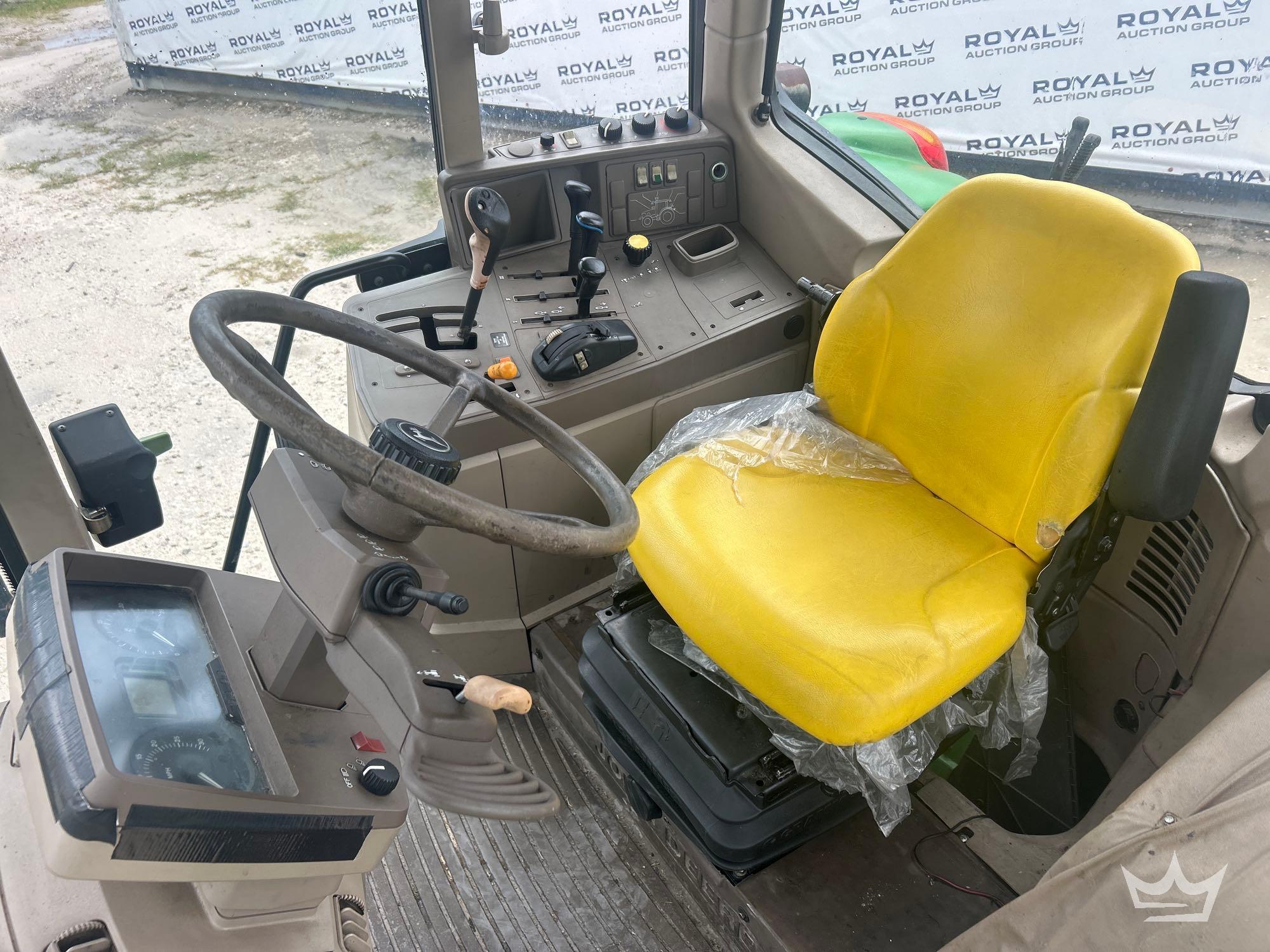 John Deere 6430